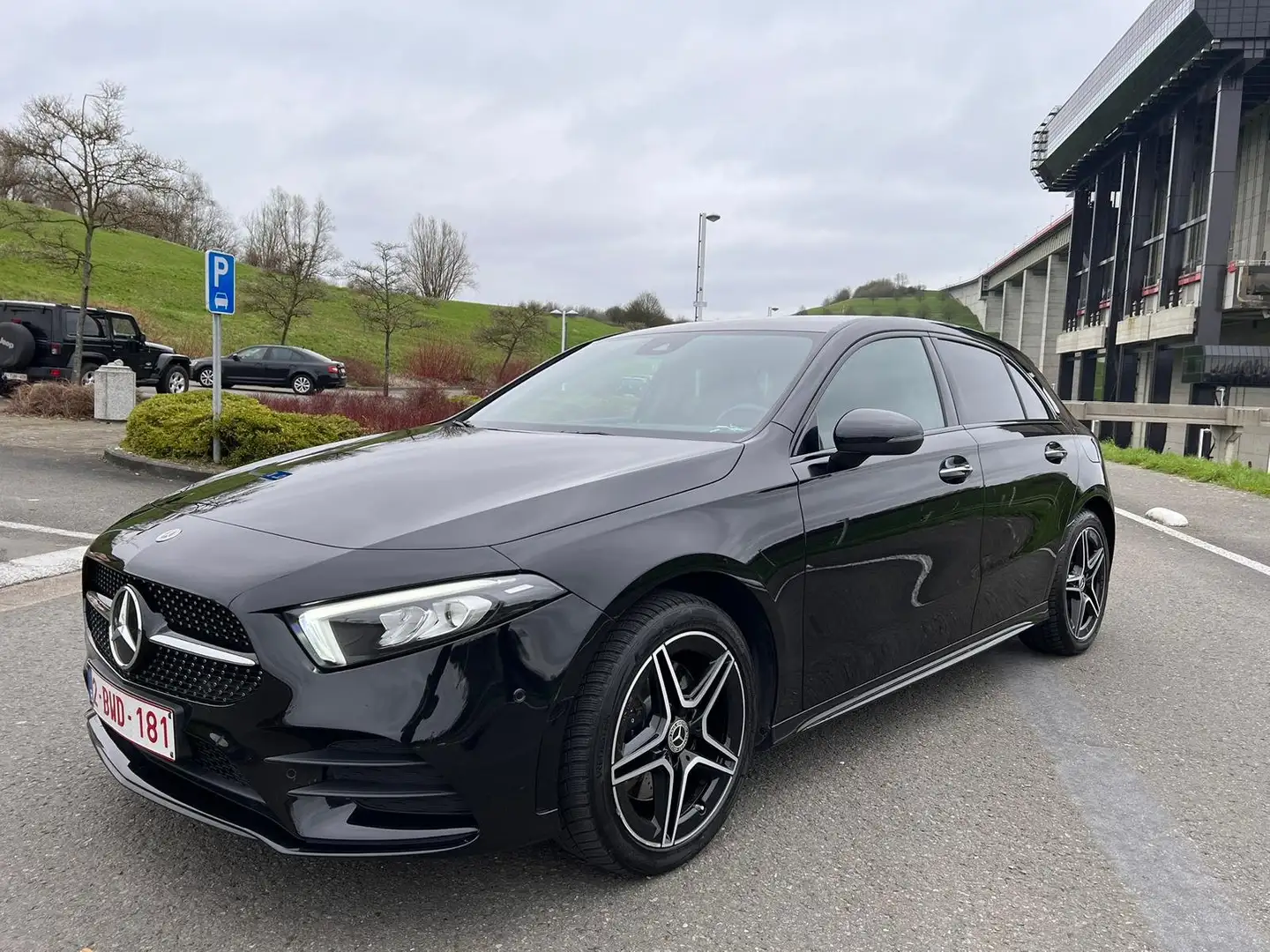 Mercedes-Benz A 250 AMG Line plug in hybride Noir - 1