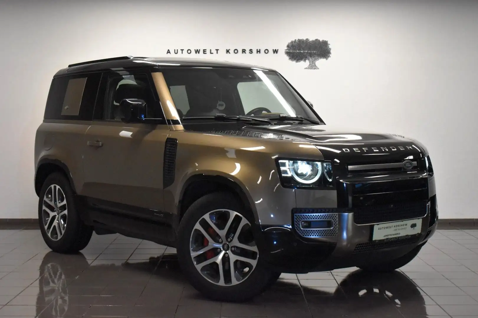 Land Rover Defender 90 HSE *MATRIX*AHK*360°*LUFT*ST-HZG uvm Gold - 1