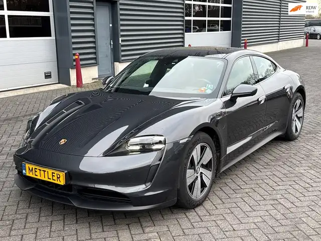 Porsche Taycan Performance, panoramdak, memory seat's