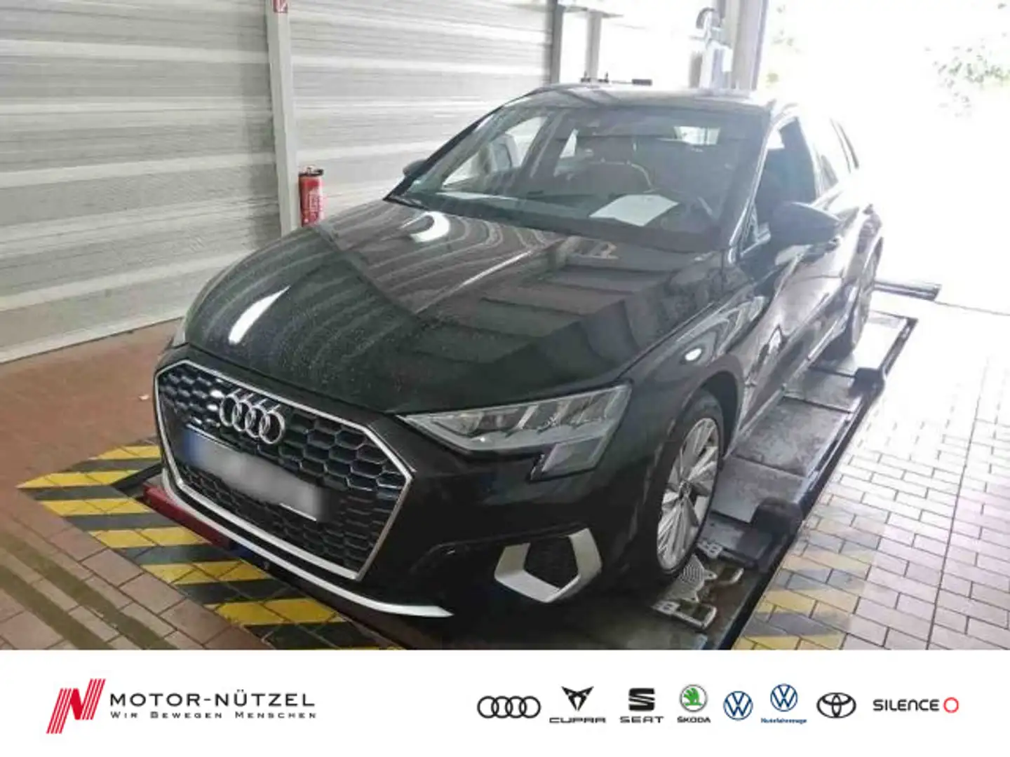 Audi A3 35 TDI S-TR ADVANCED 5JG+LED+NAV+VC Schwarz - 1