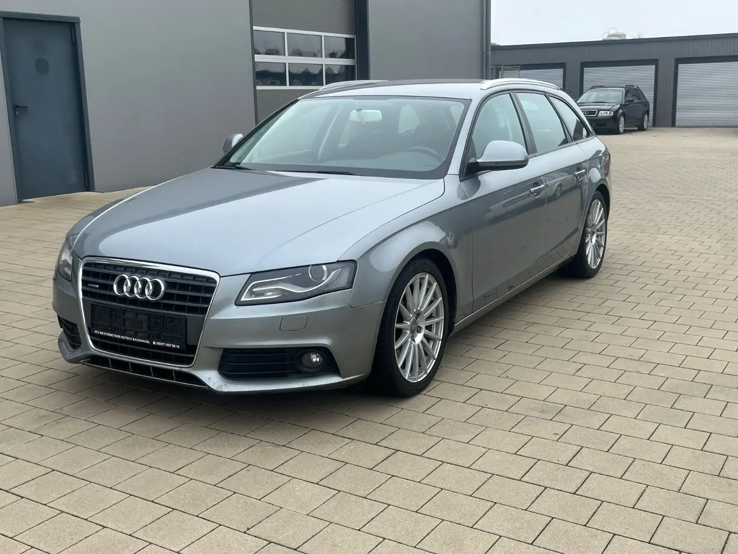 Audi A4 Avant Ambition quattro TÜV/AU NEU Gris - 2