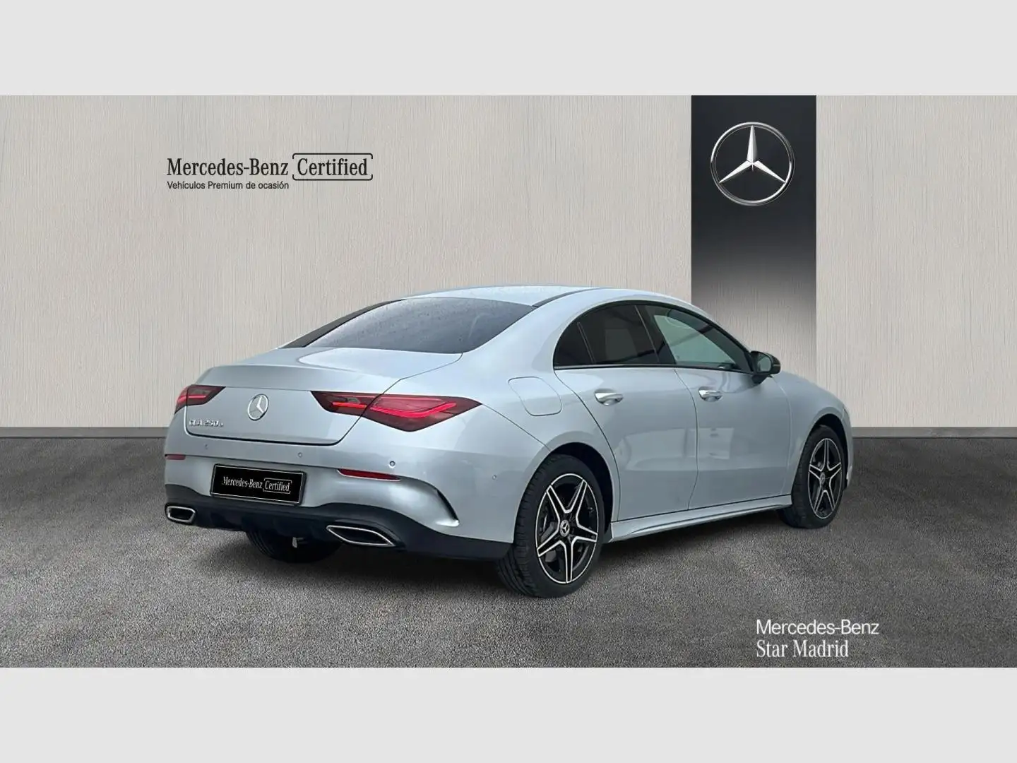 Mercedes-Benz CLA 250 e Plateado - 2