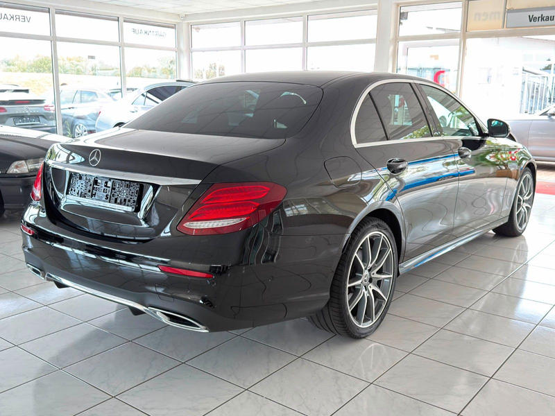 Mercedes-Benz E 200 E200d Limousine+AMG-Line+Widescreen+Burmester — photo 3