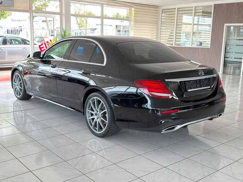 Mercedes-Benz E 200 E200d Limousine+AMG-Line+Widescreen+Burmester — photo 4