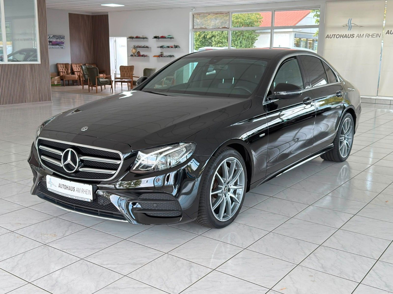 Mercedes-Benz E 200 E200d Limousine+AMG-Line+Widescreen+Burmester — photo 2