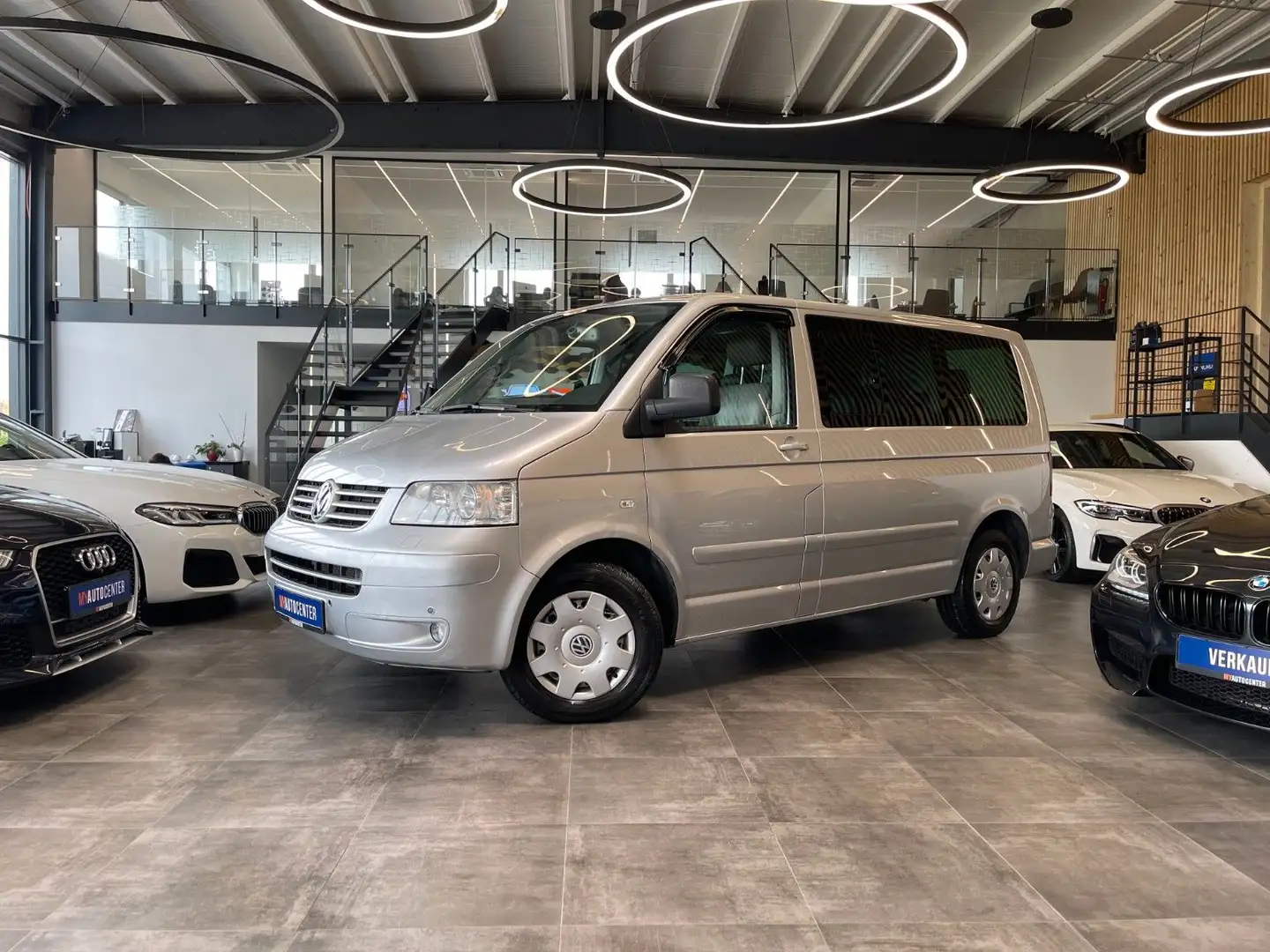Volkswagen T5 Multivan *Comfortline*Navi*AHK* Argento - 1