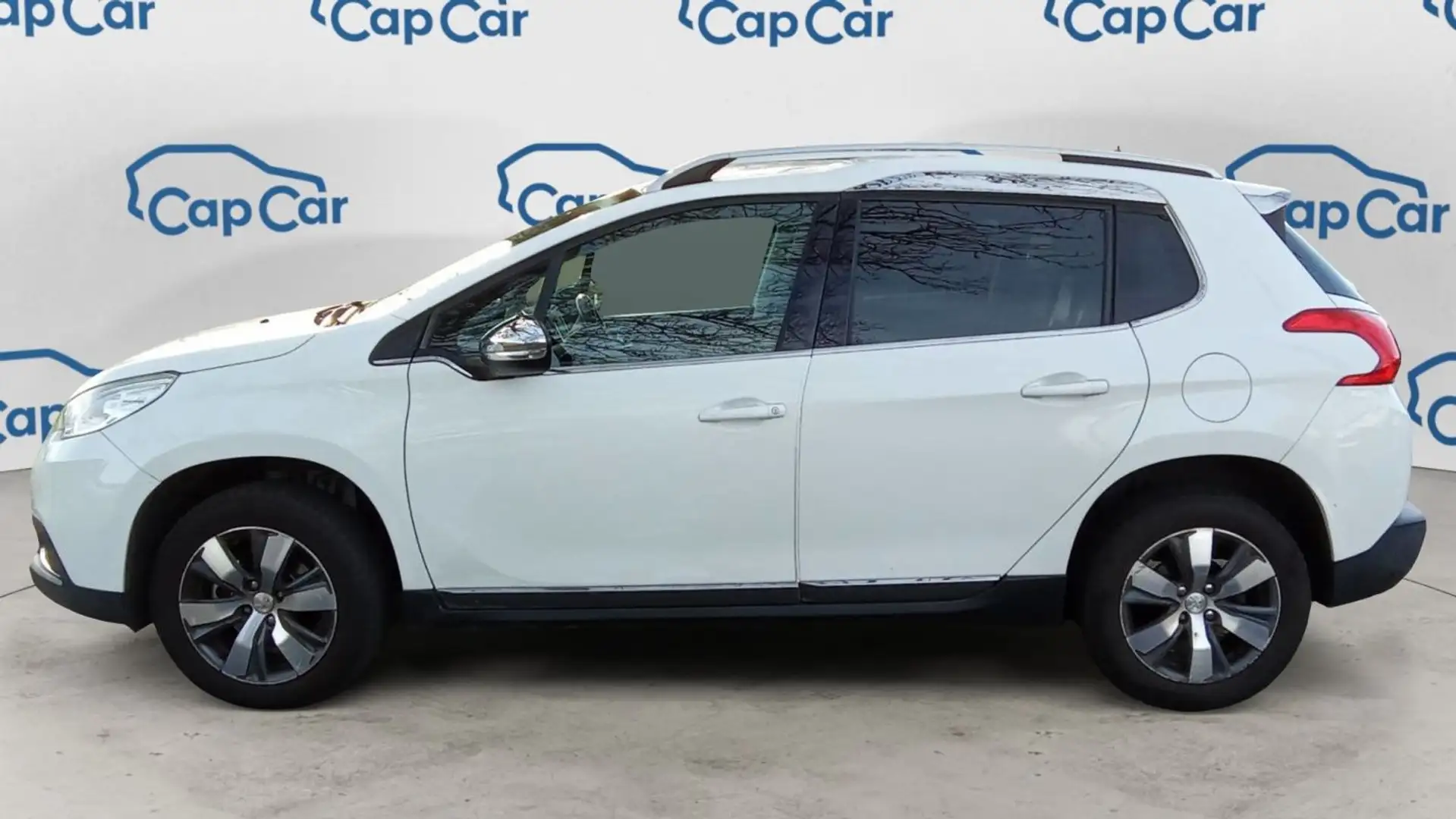 Peugeot 2008 1.2 PureTech 110 Allure Blanc - 2