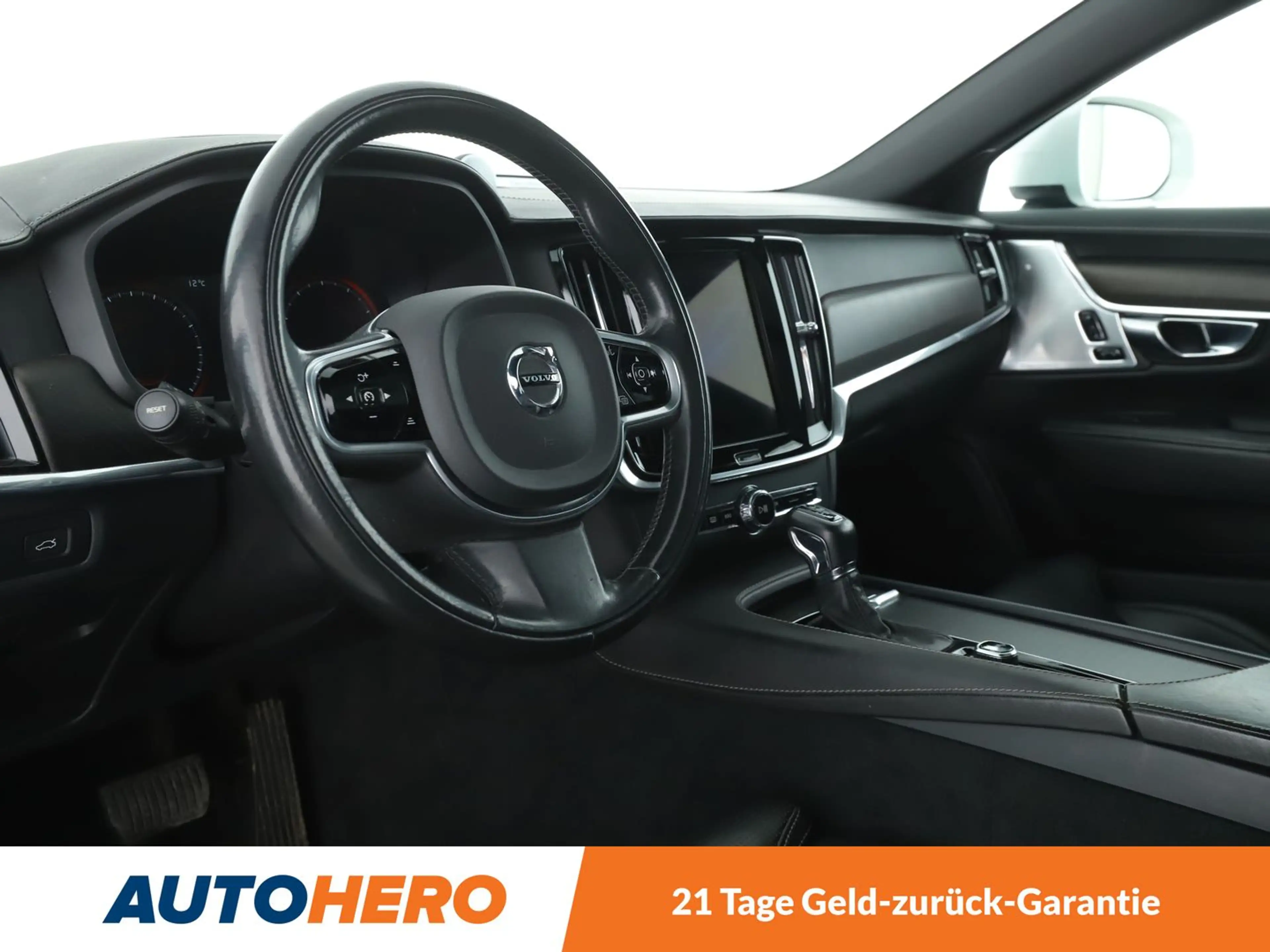 Volvo V90 Cross Country 2.0 T6 Pro AWD Aut.*NAVI*HUD*LED*360°* — photo 11