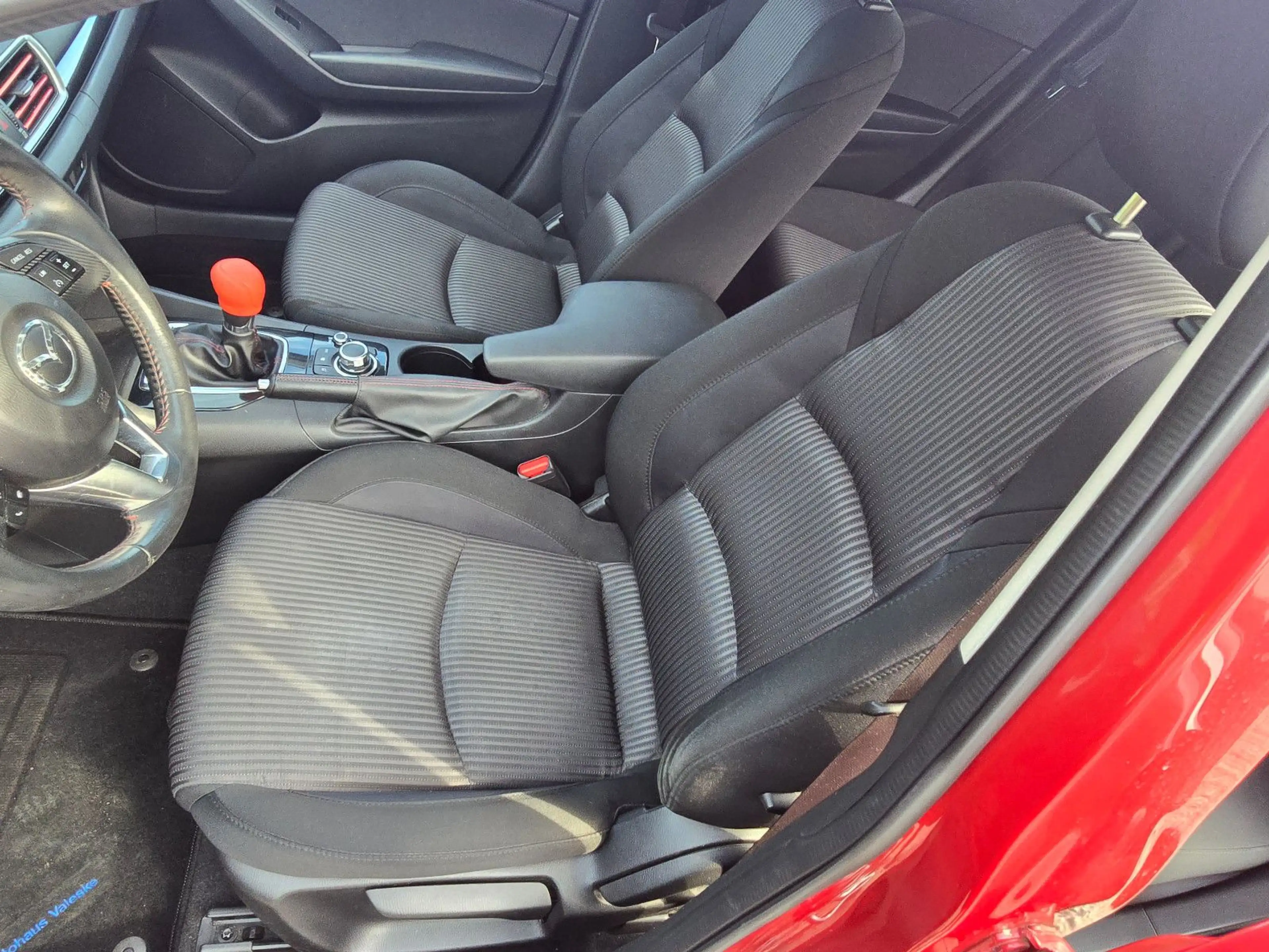 Mazda 3 Lim. Center-Line TÜV NEU — photo 11