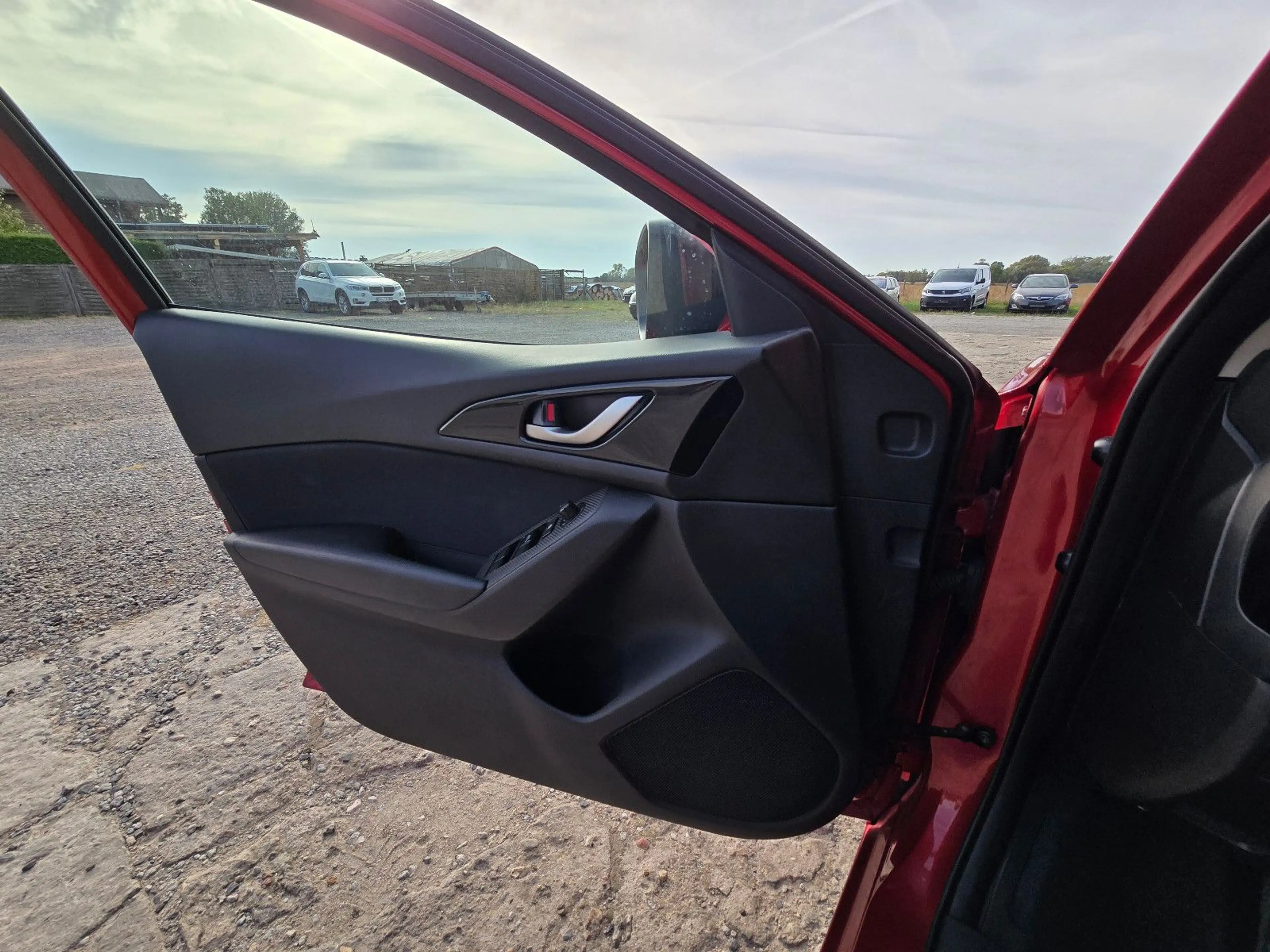 Mazda 3 Lim. Center-Line TÜV NEU — photo 18