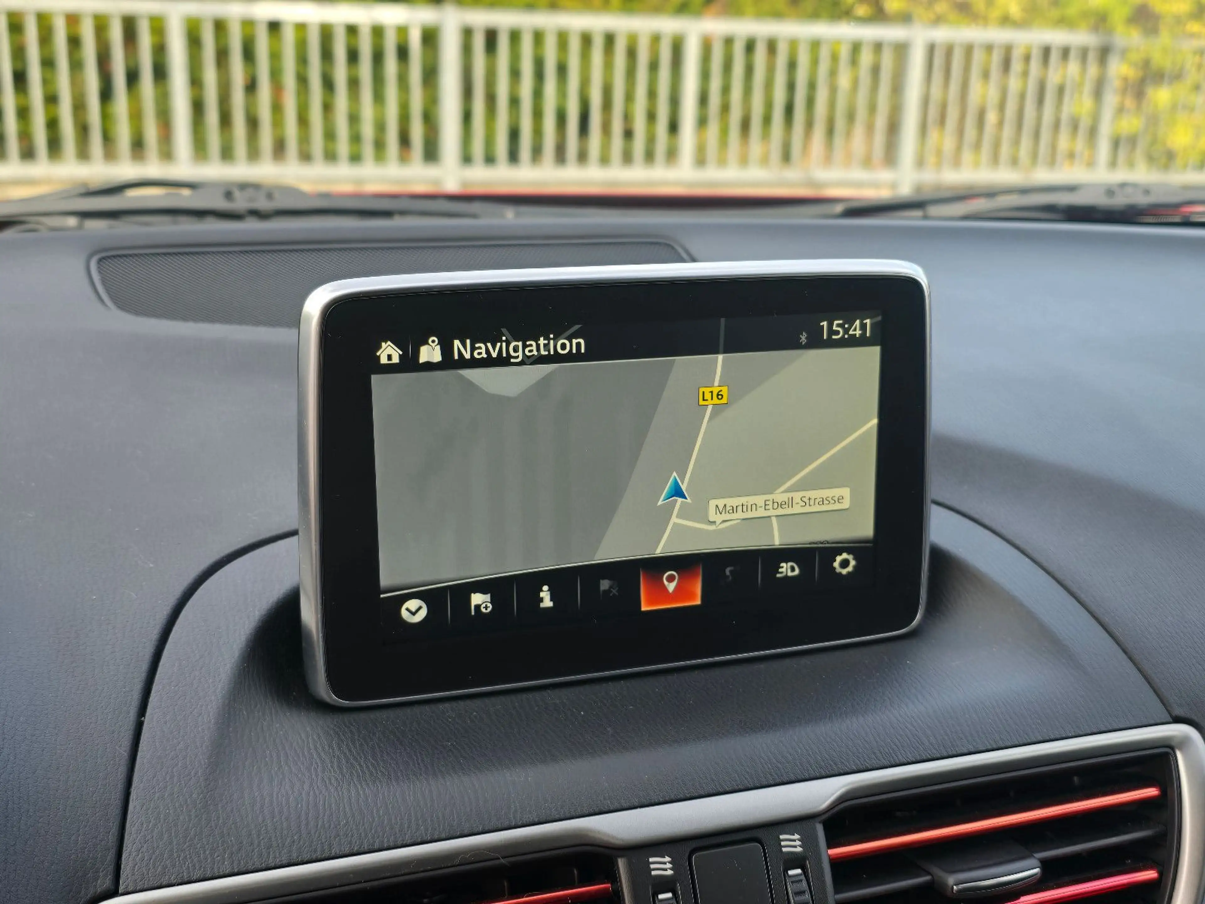Mazda 3 Lim. Center-Line TÜV NEU — photo 15