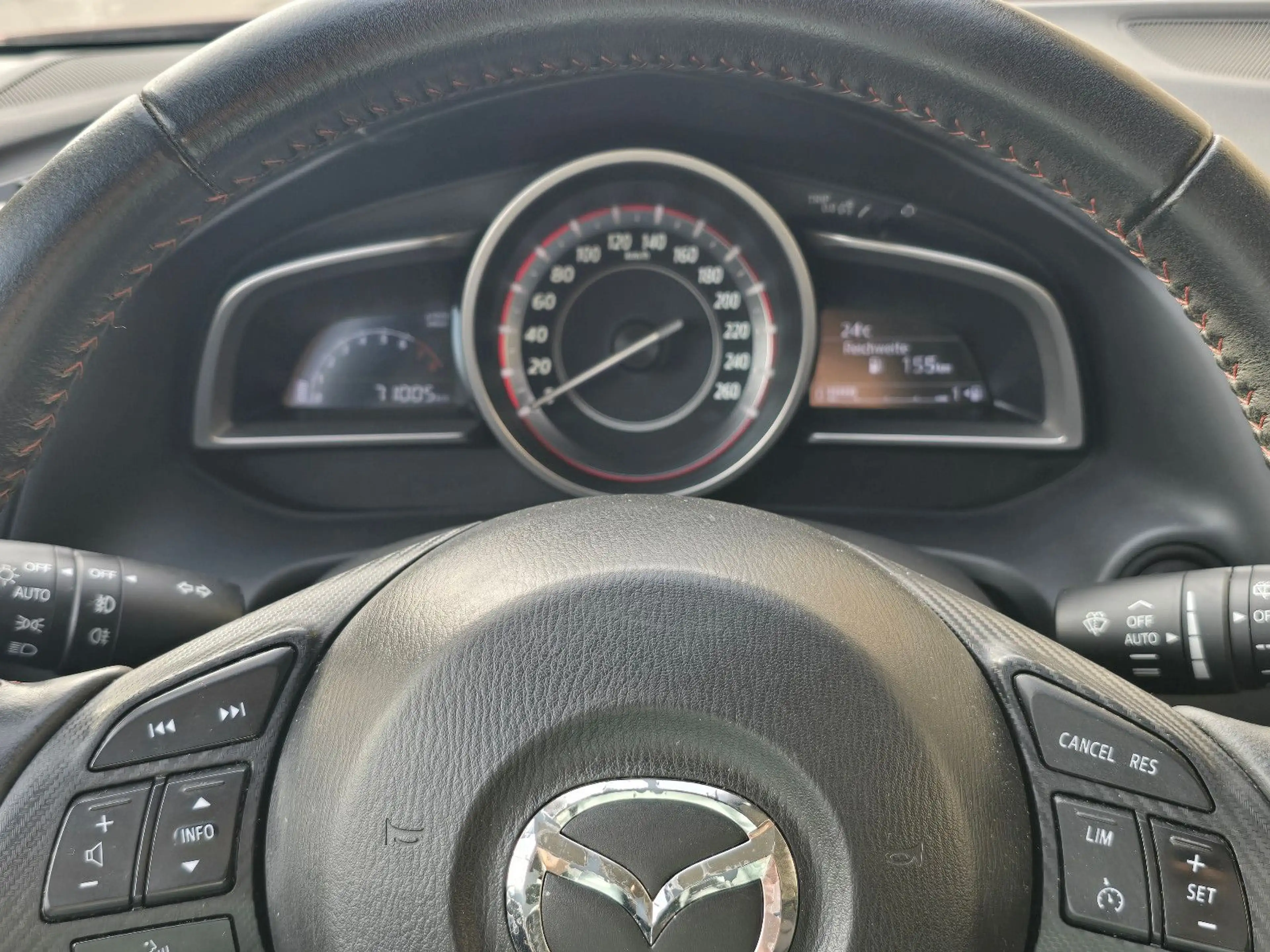 Mazda 3 Lim. Center-Line TÜV NEU — photo 16