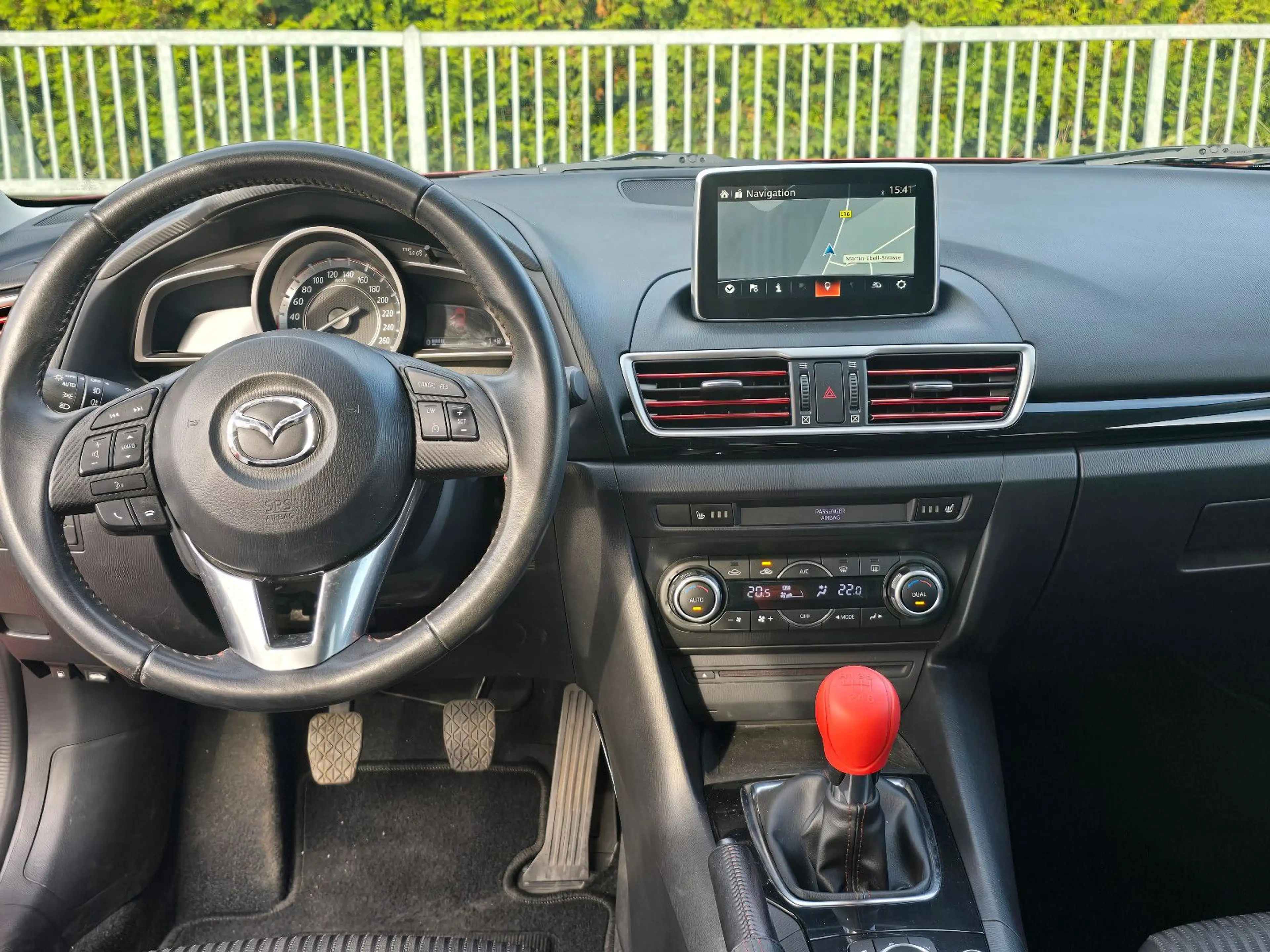 Mazda 3 Lim. Center-Line TÜV NEU — photo 13
