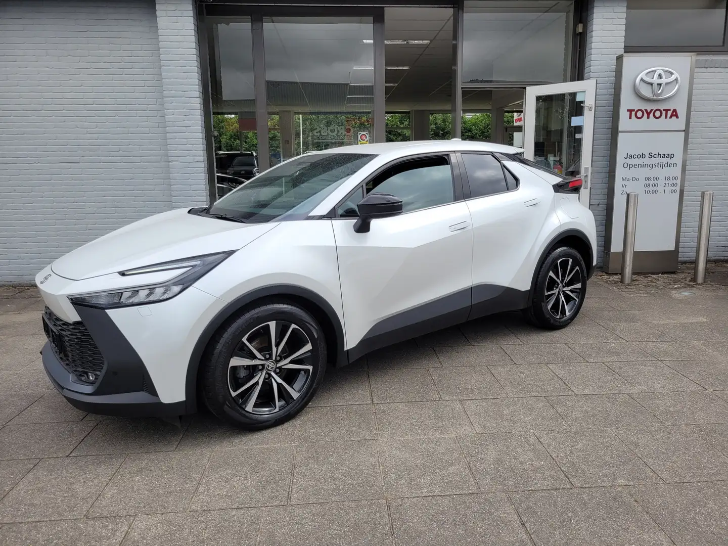 Toyota C-HR TOYOTA Hybrid Dynamic Limited | Parkeersensoren | Wit - 1
