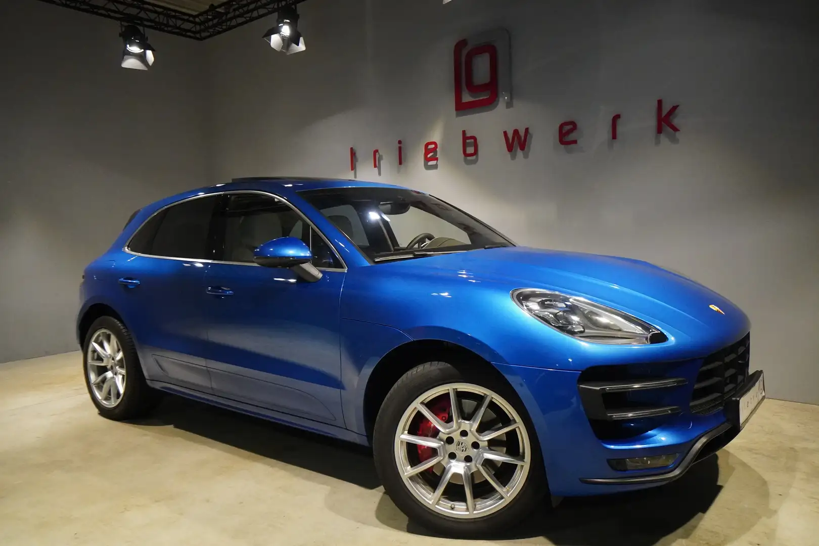 Porsche Macan Turbo*ufrei*BRD*Pano*20 Zoll*PASM*Bose*topgepflegt Blau - 1