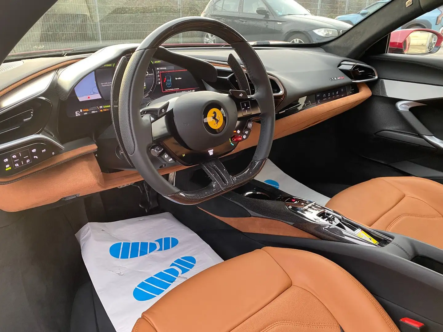 Ferrari 296 GTB *NEU*250 km*NP 340*LIFT*Carbon*LED*ADAS Rot - 2