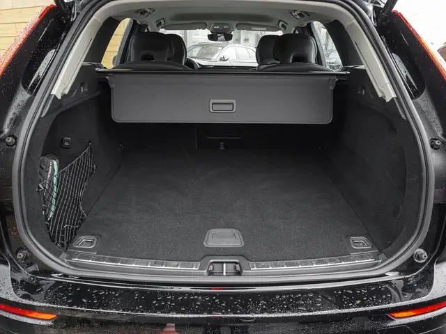 Volvo XC60 view 18
