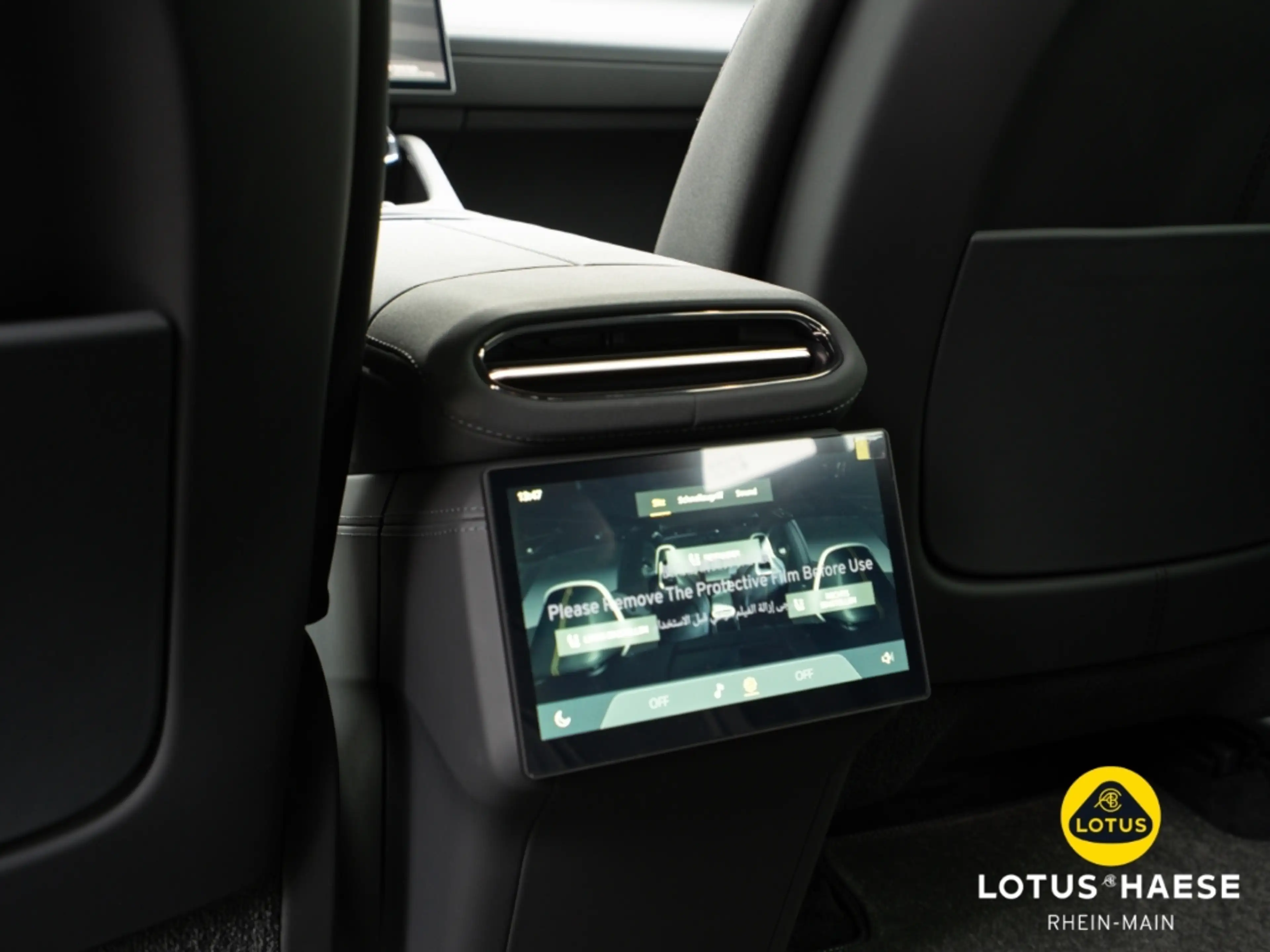 Lotus Eletre 600 GT - Black Pack -Privacy Glass -22'' — photo 24