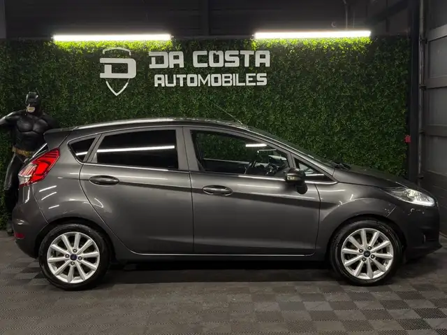 Ford Fiesta view 2