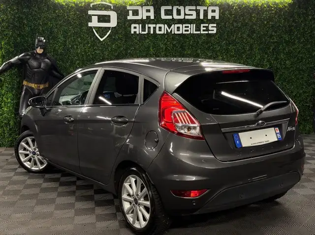 Ford Fiesta view 6