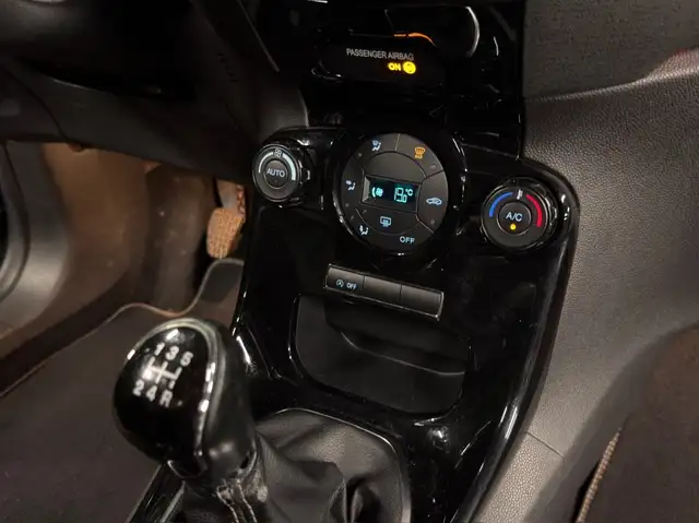 Ford Fiesta view 23