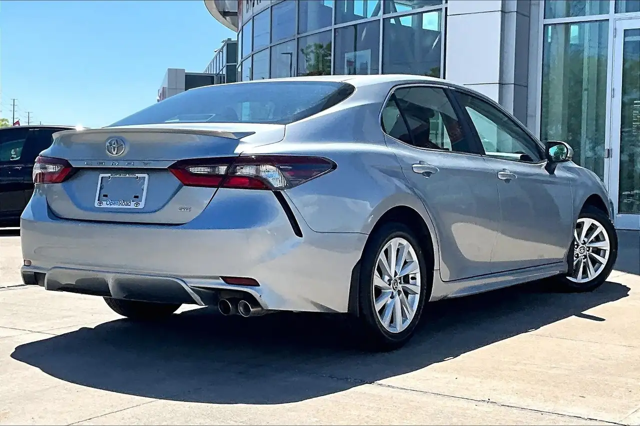 Toyota Camry снимка Toyota Camry