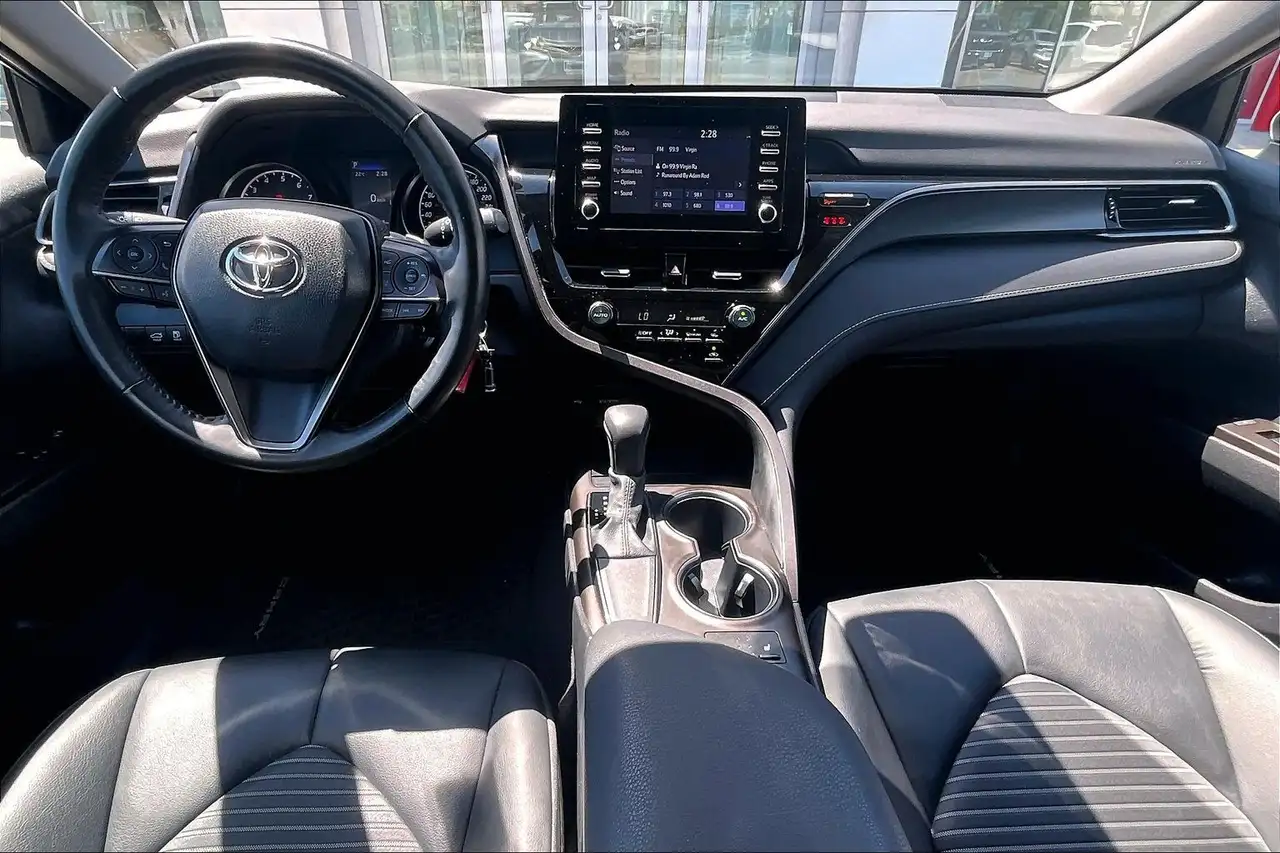 Toyota Camry снимка Toyota Camry
