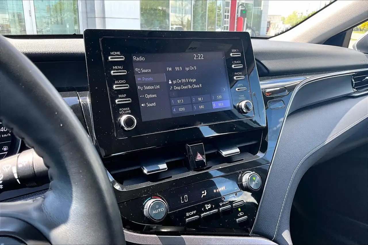 Toyota Camry снимка Toyota Camry