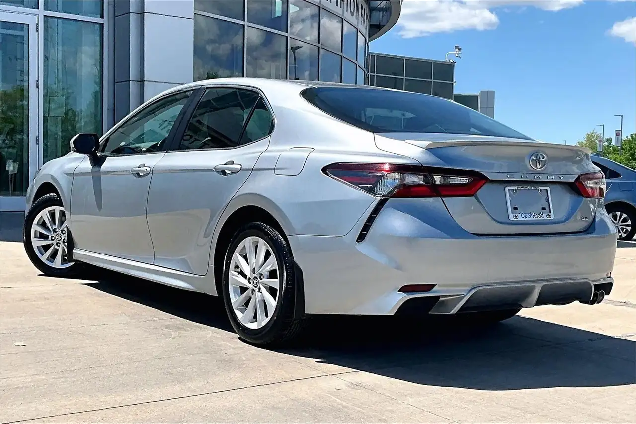 Toyota Camry снимка Toyota Camry