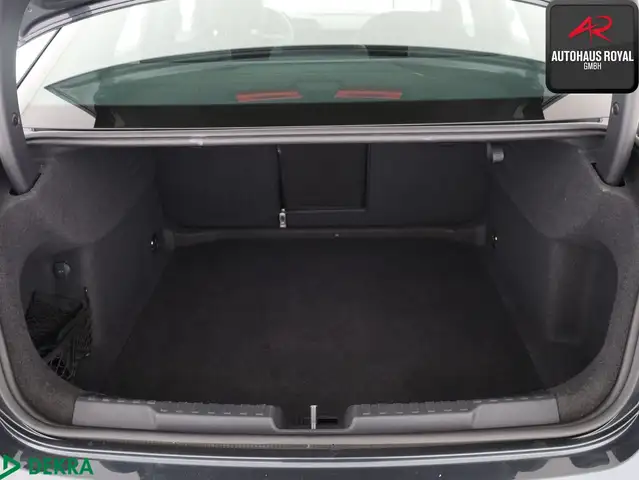 Audi A3 view 9