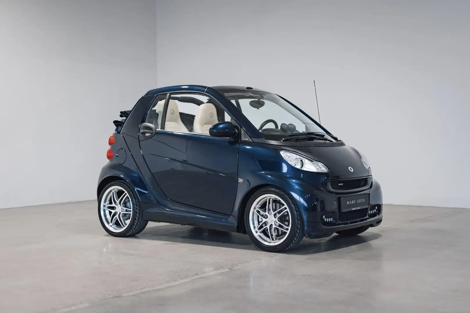 smart forTwo Cabrio Brabus Le Bleue Edition Bleu - 1