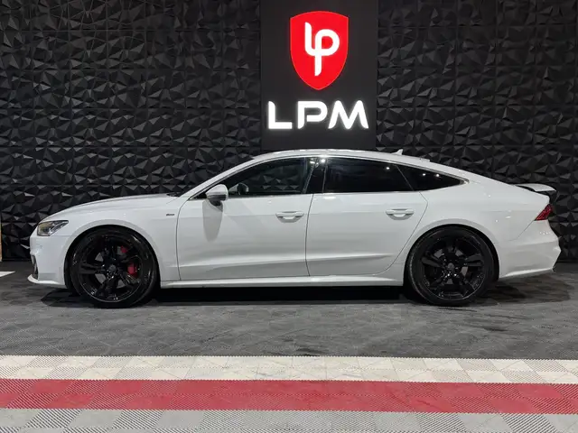 Audi A7 view 4