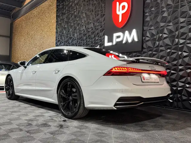 Audi A7 view 5