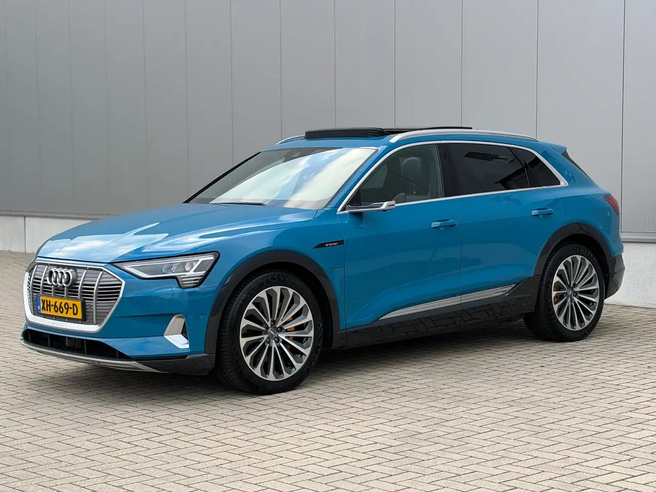Audi e-tron