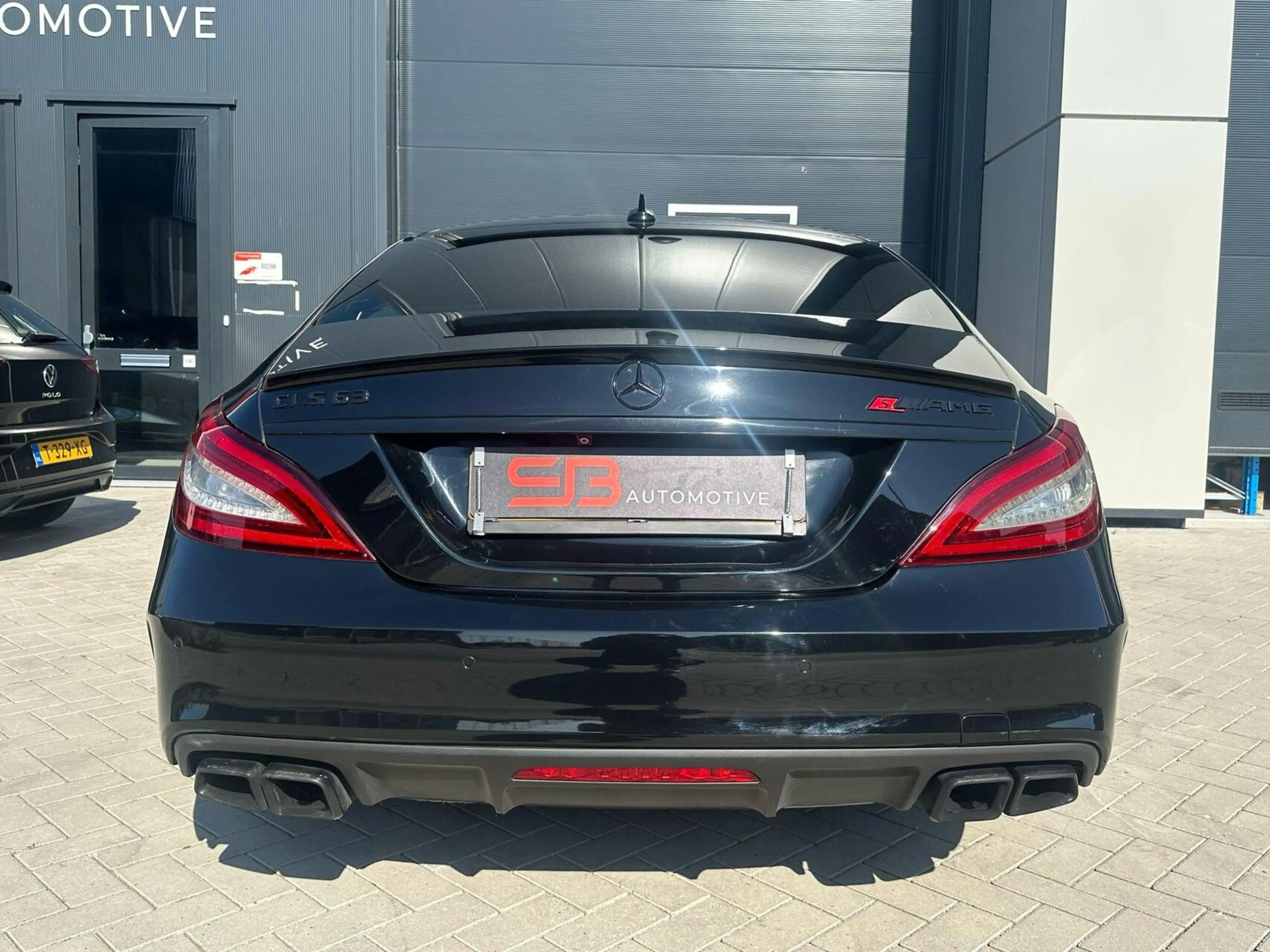 Mercedes-Benz CLS 63 AMG S 4MATIC 720PK PANO FULL OPTION! — photo 7