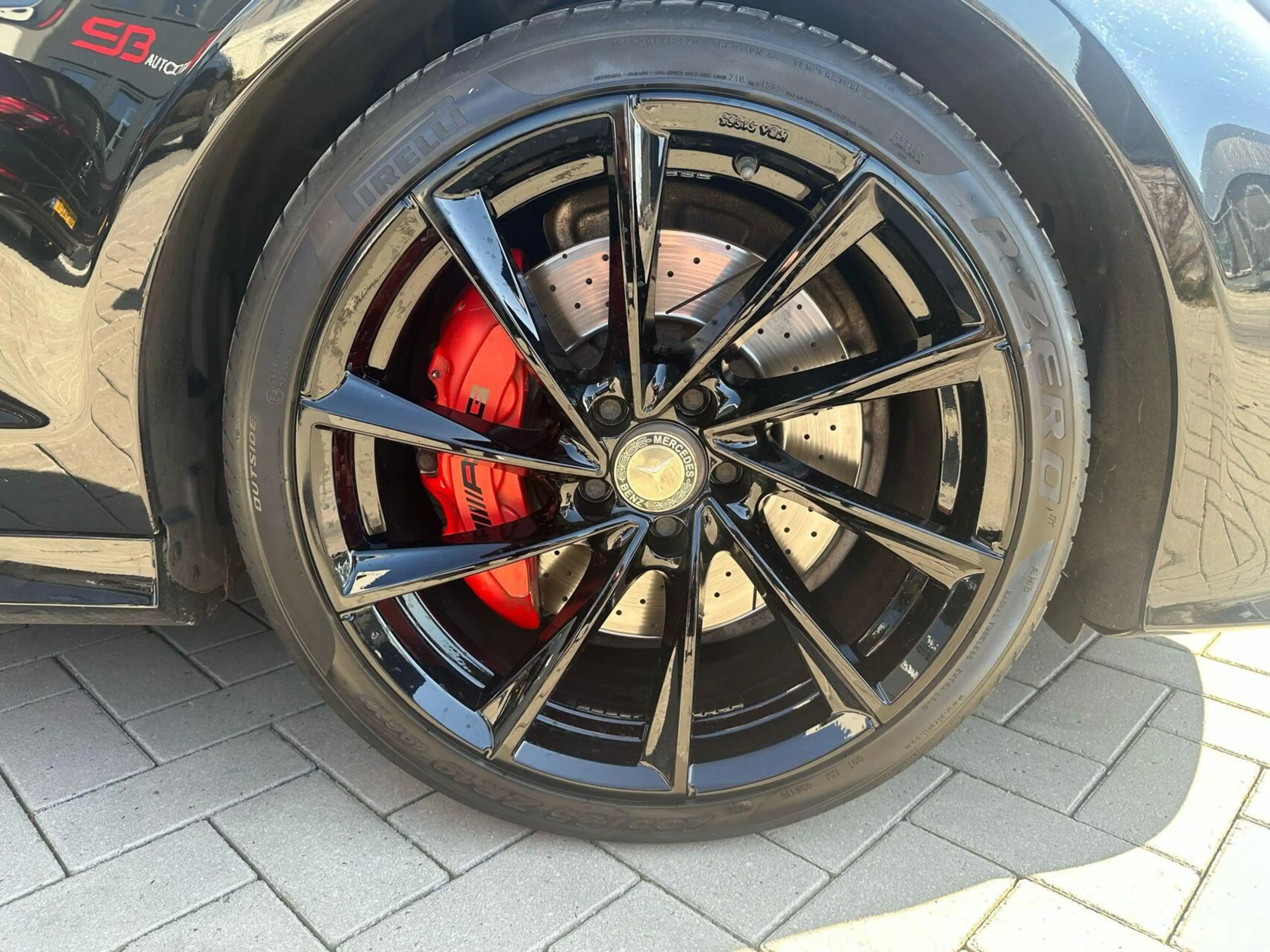 Mercedes-Benz CLS 63 AMG S 4MATIC 720PK PANO FULL OPTION! — photo 14