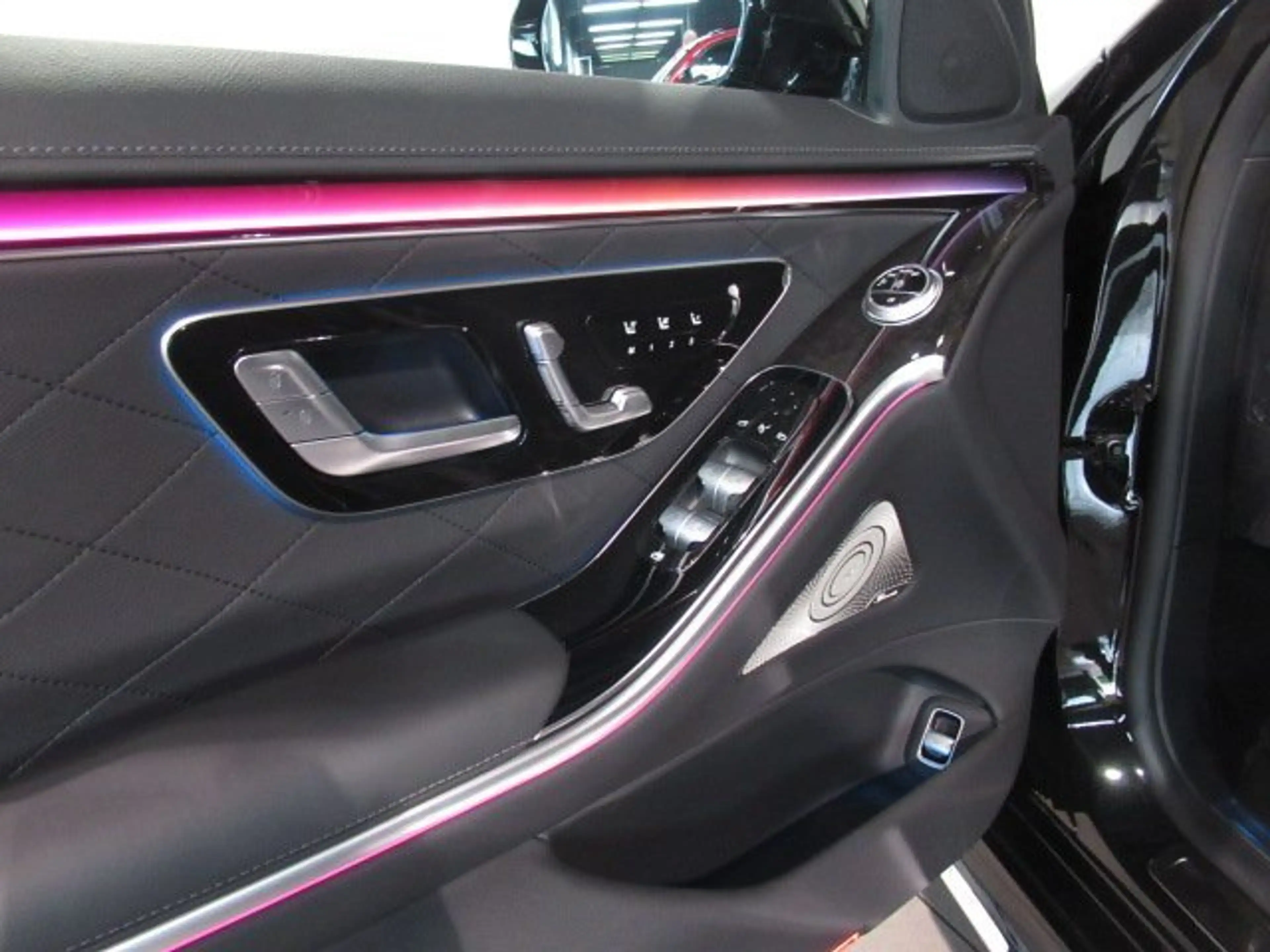Mercedes-Benz S 400 d 4M L AMG Pano/Dist/TV/Sound/StaHg/Chauff — photo 11
