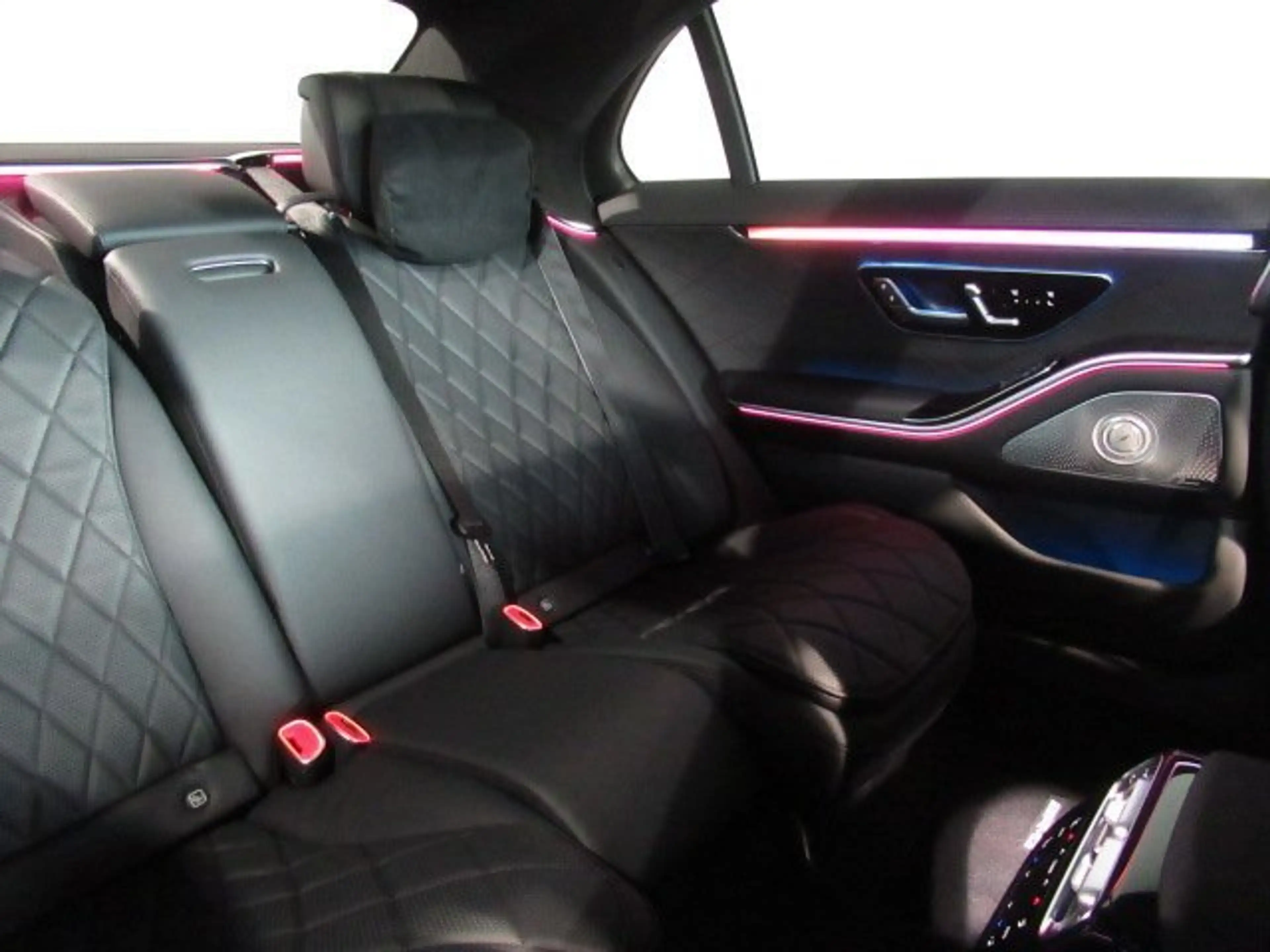 Mercedes-Benz S 400 d 4M L AMG Pano/Dist/TV/Sound/StaHg/Chauff — photo 7