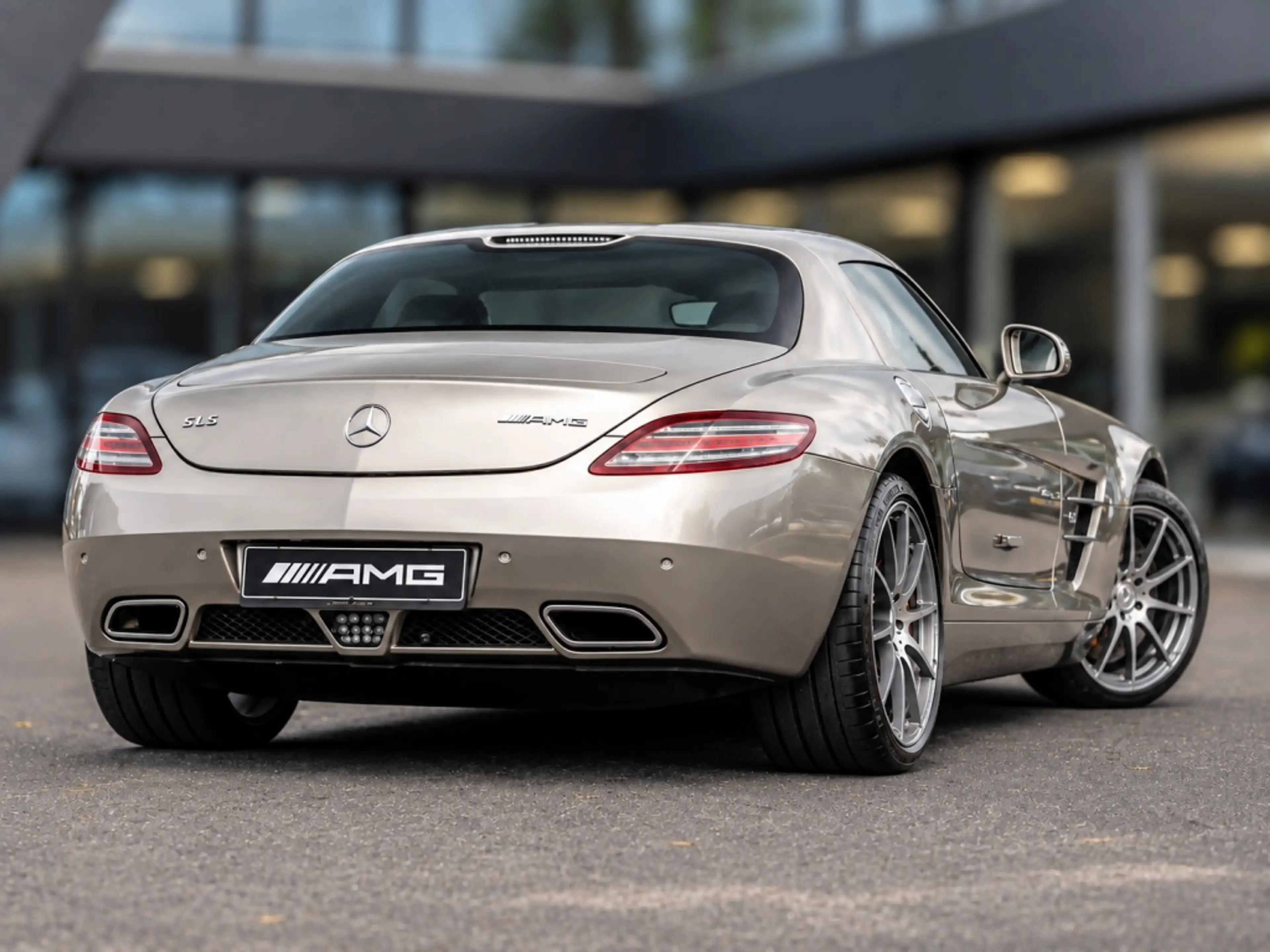 Mercedes-Benz SLS AMG Coupe | Keramische remmen | B&O | Alubeam Silv — photo 2