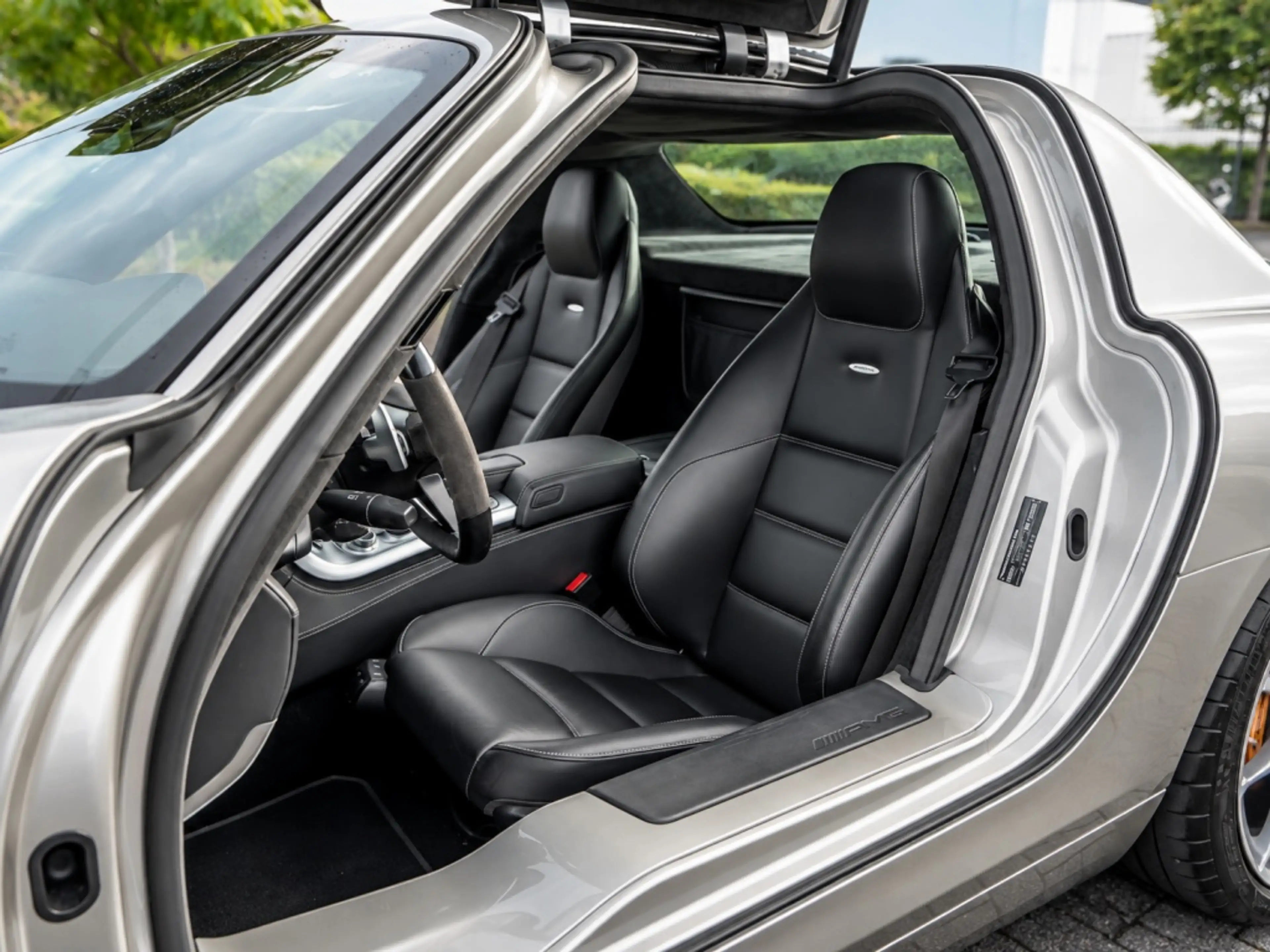 Mercedes-Benz SLS AMG Coupe | Keramische remmen | B&O | Alubeam Silv — photo 19