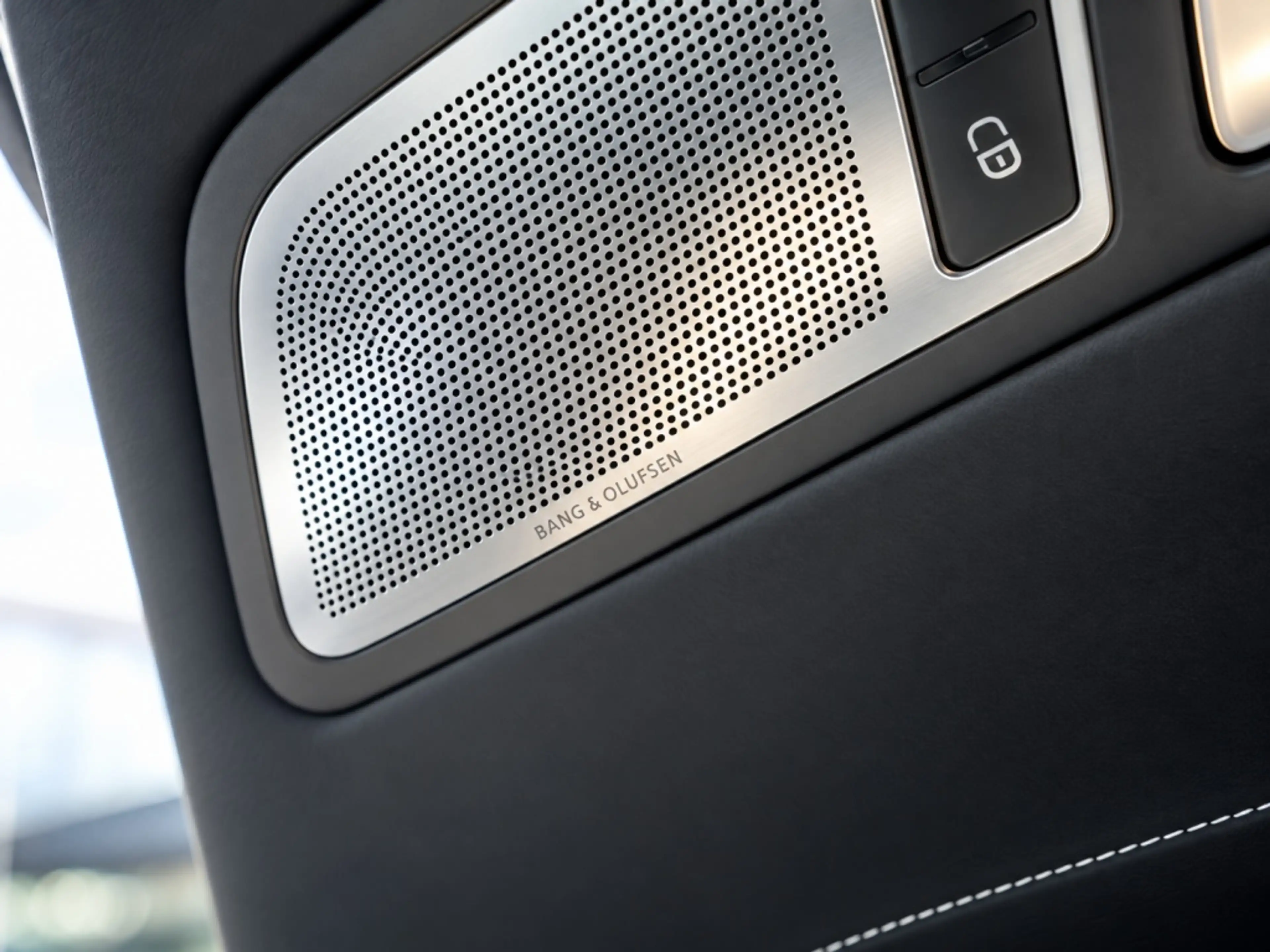 Mercedes-Benz SLS AMG Coupe | Keramische remmen | B&O | Alubeam Silv — photo 15