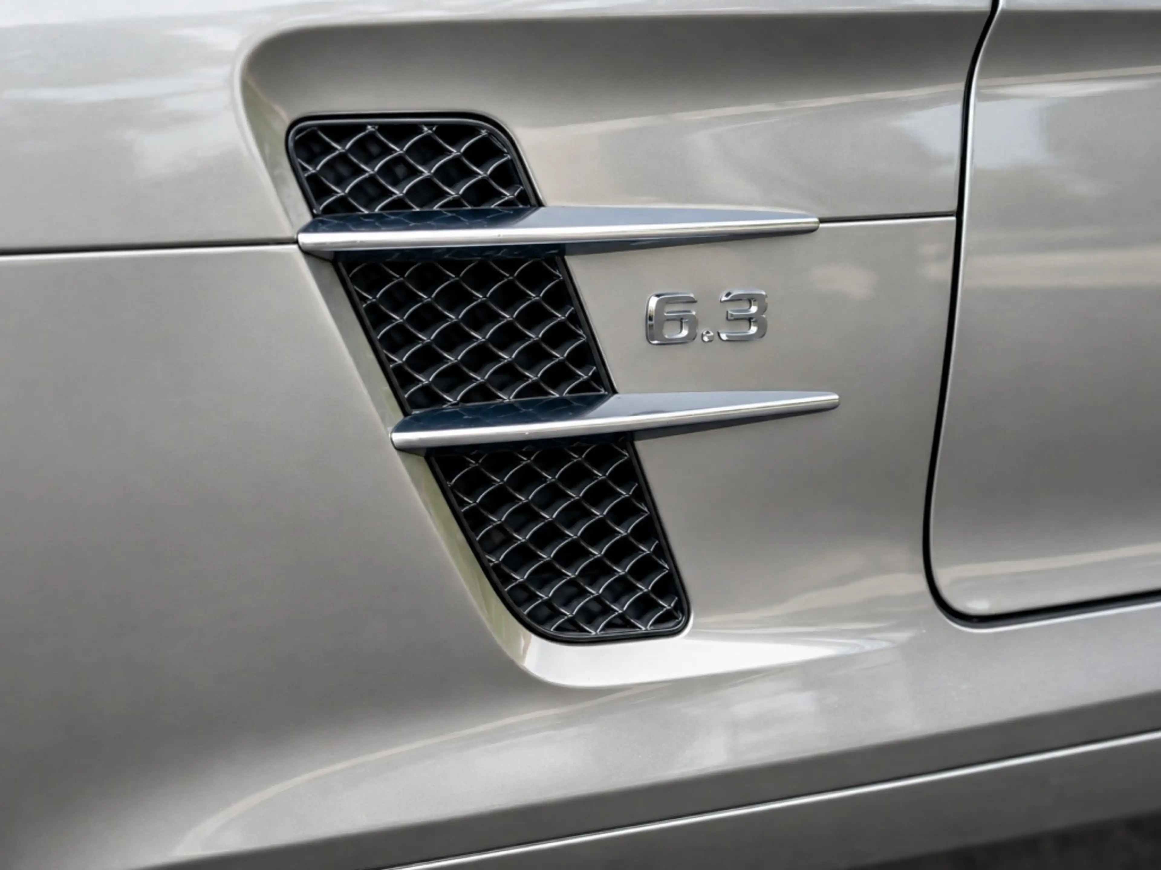 Mercedes-Benz SLS AMG Coupe | Keramische remmen | B&O | Alubeam Silv — photo 21