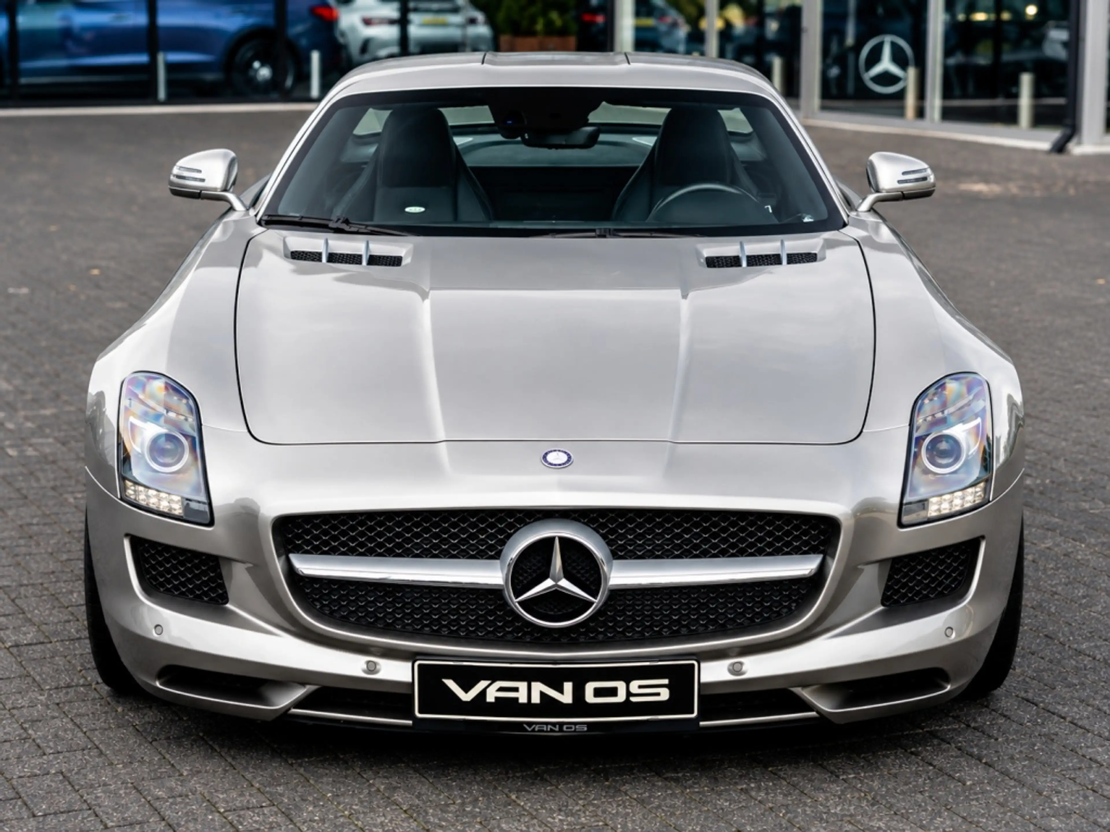 Mercedes-Benz SLS AMG Coupe | Keramische remmen | B&O | Alubeam Silv — photo 31