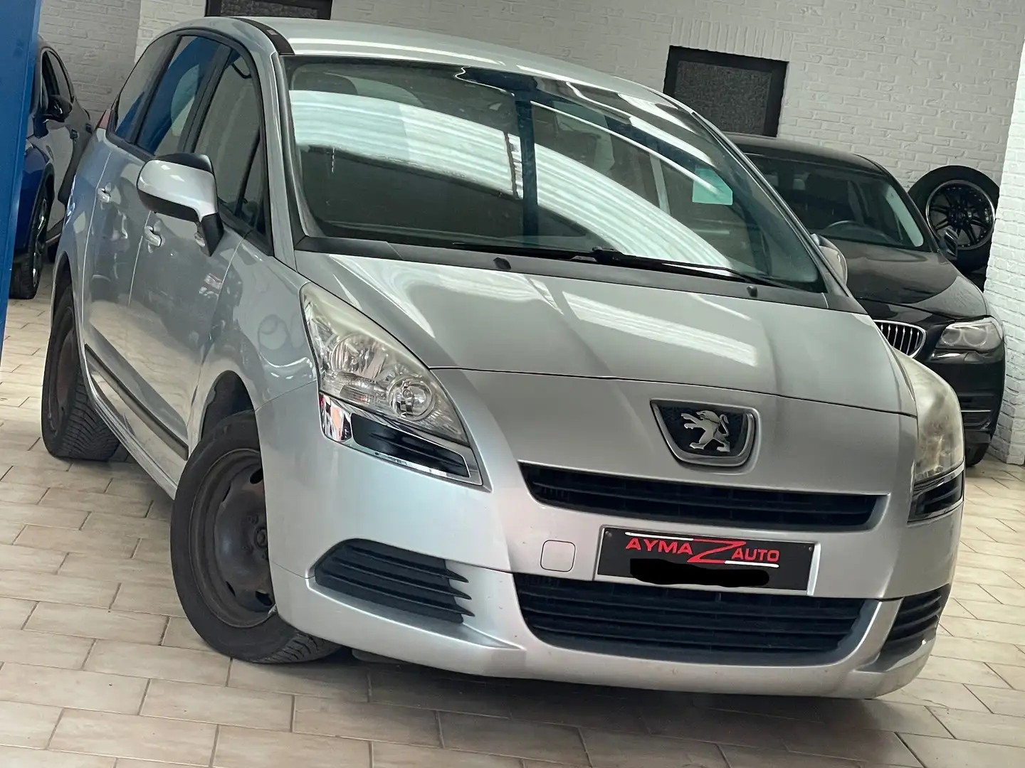 Peugeot 5008 1.6 HDi Gris - 1