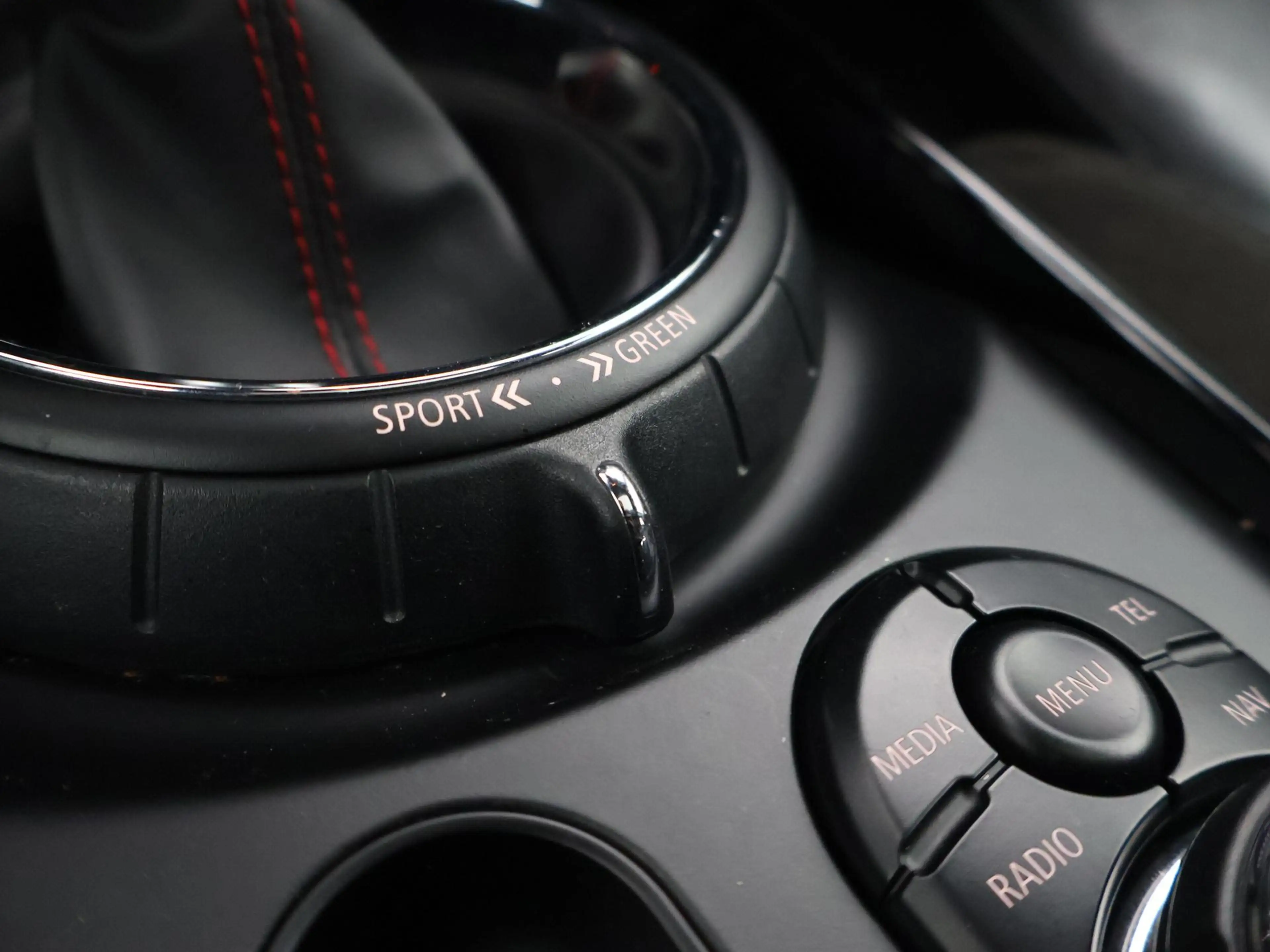 MINI Cooper S Clubman 2.0 192 PK AUT. + TREKHAAK | PANORAMA | ADAPTIVE C — photo 28