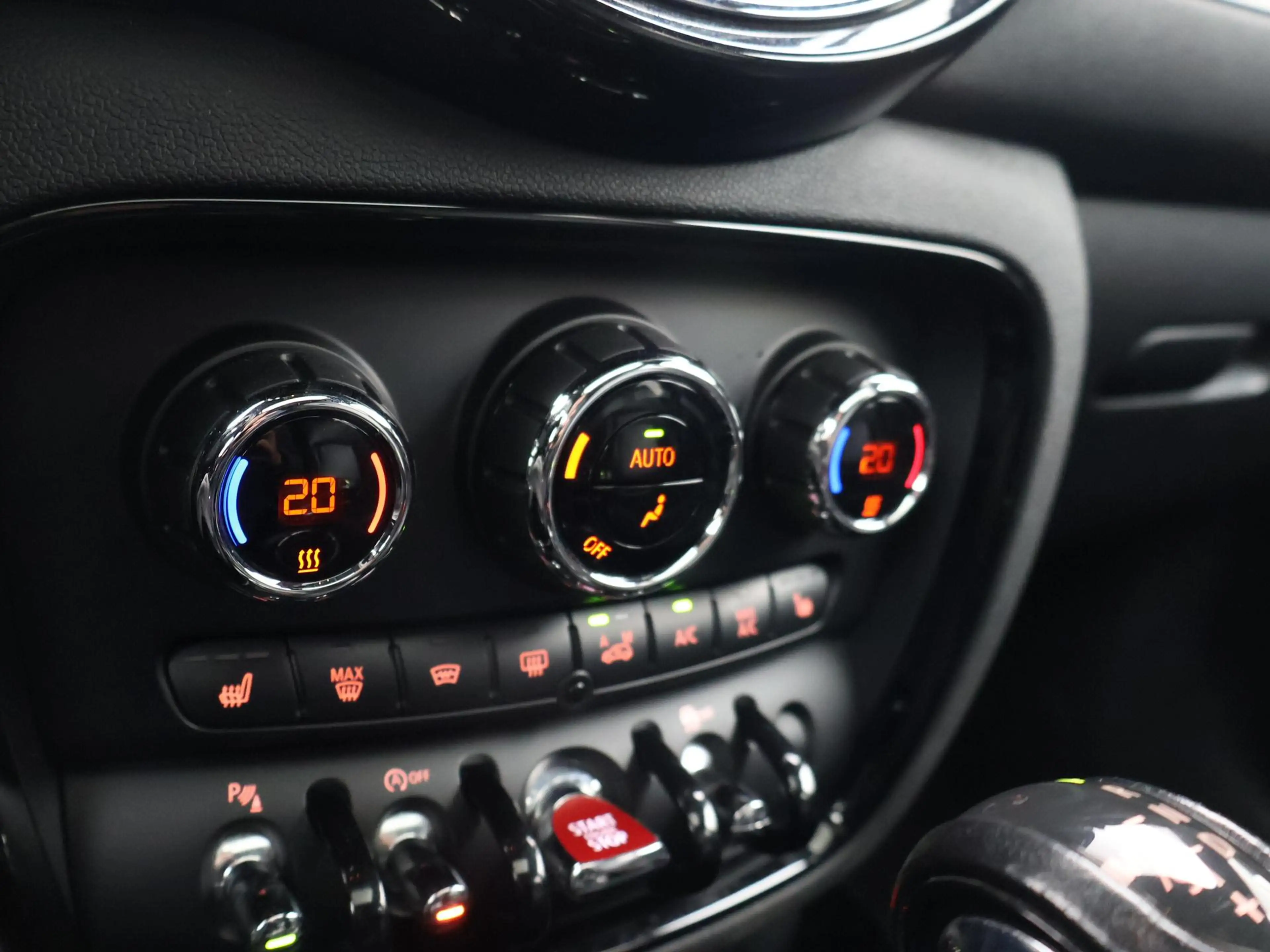MINI Cooper S Clubman 2.0 192 PK AUT. + TREKHAAK | PANORAMA | ADAPTIVE C — photo 26