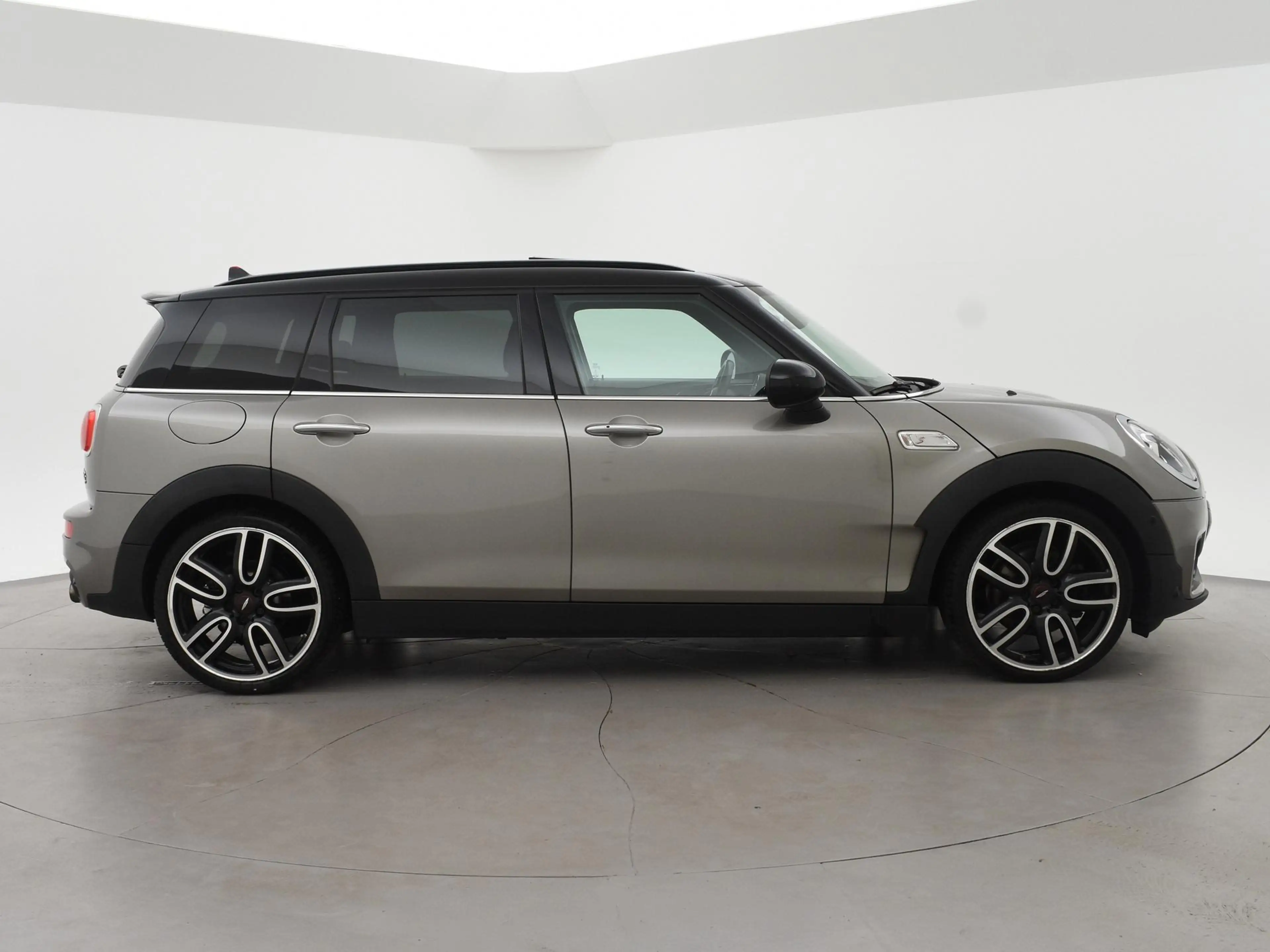 MINI Cooper S Clubman 2.0 192 PK AUT. + TREKHAAK | PANORAMA | ADAPTIVE C — photo 12