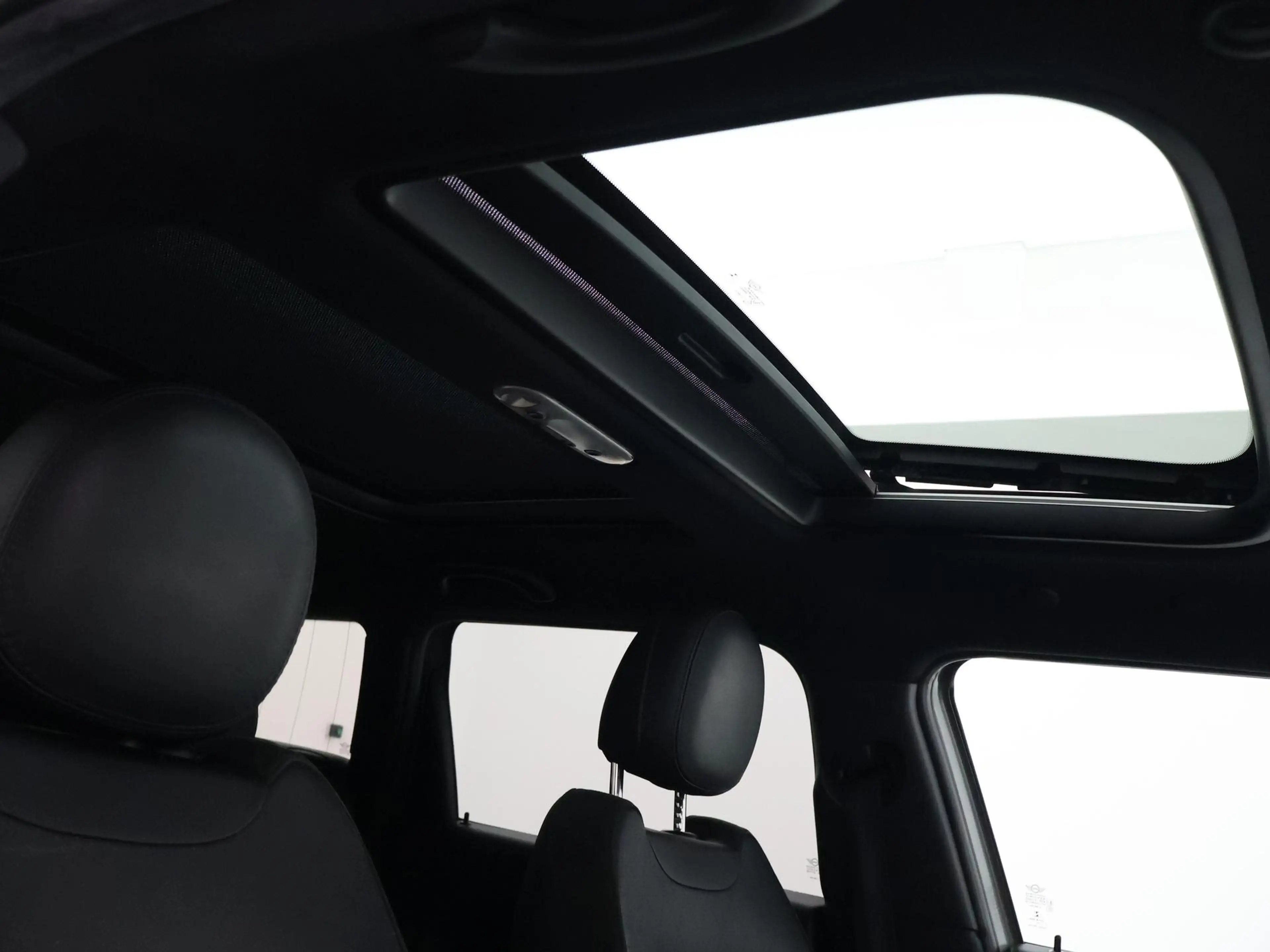 MINI Cooper S Clubman 2.0 192 PK AUT. + TREKHAAK | PANORAMA | ADAPTIVE C — photo 6