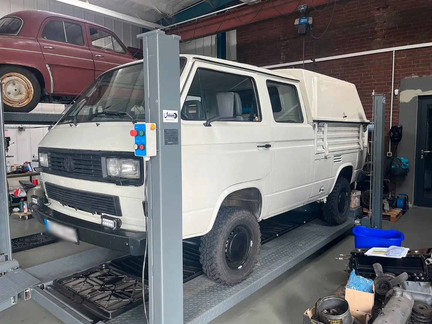 Volkswagen T3 Typ2 Doppelkabine Syncro inkl. GFK-Aufbau Weiß - 1