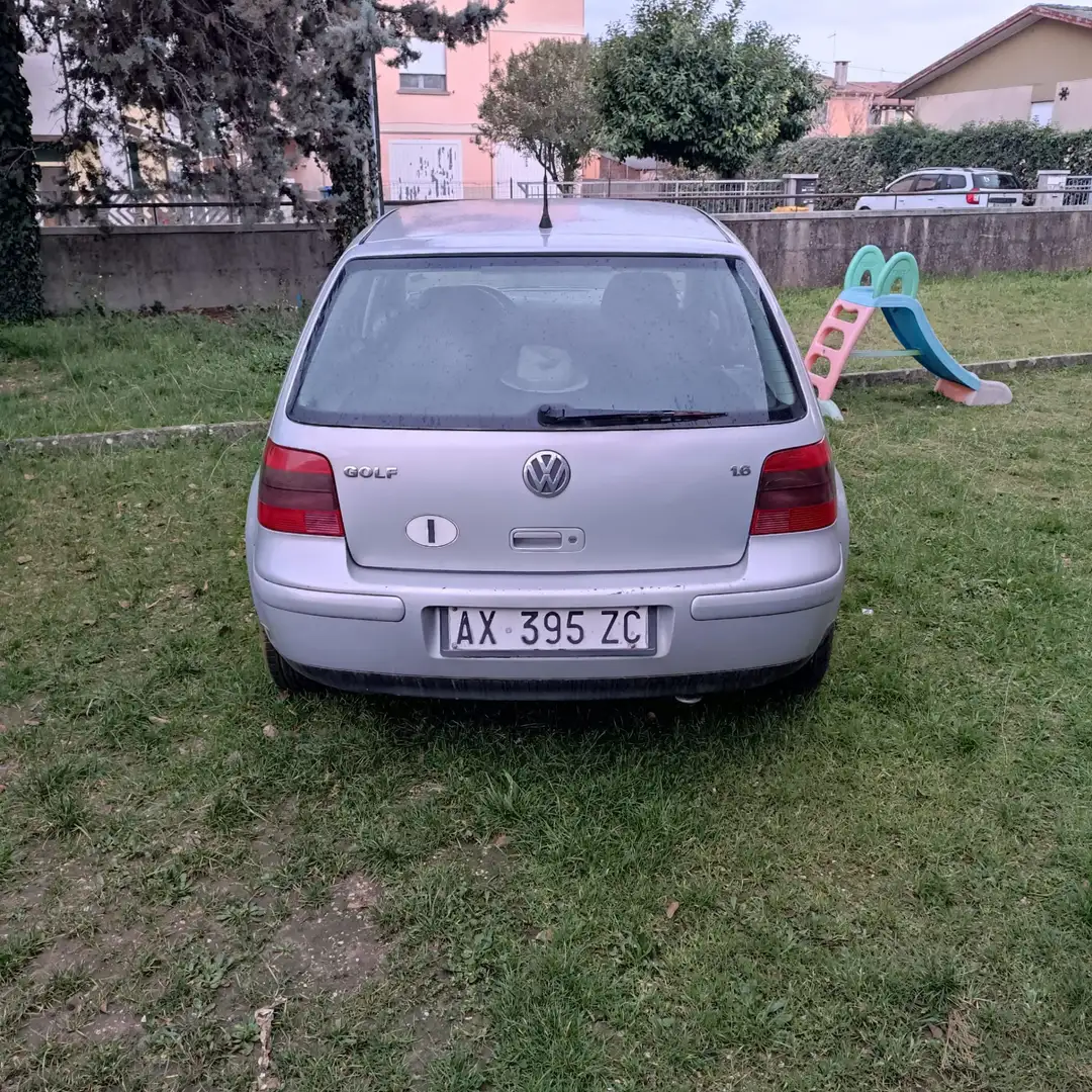 Volkswagen Golf 5p 1.6 comfort line - 2